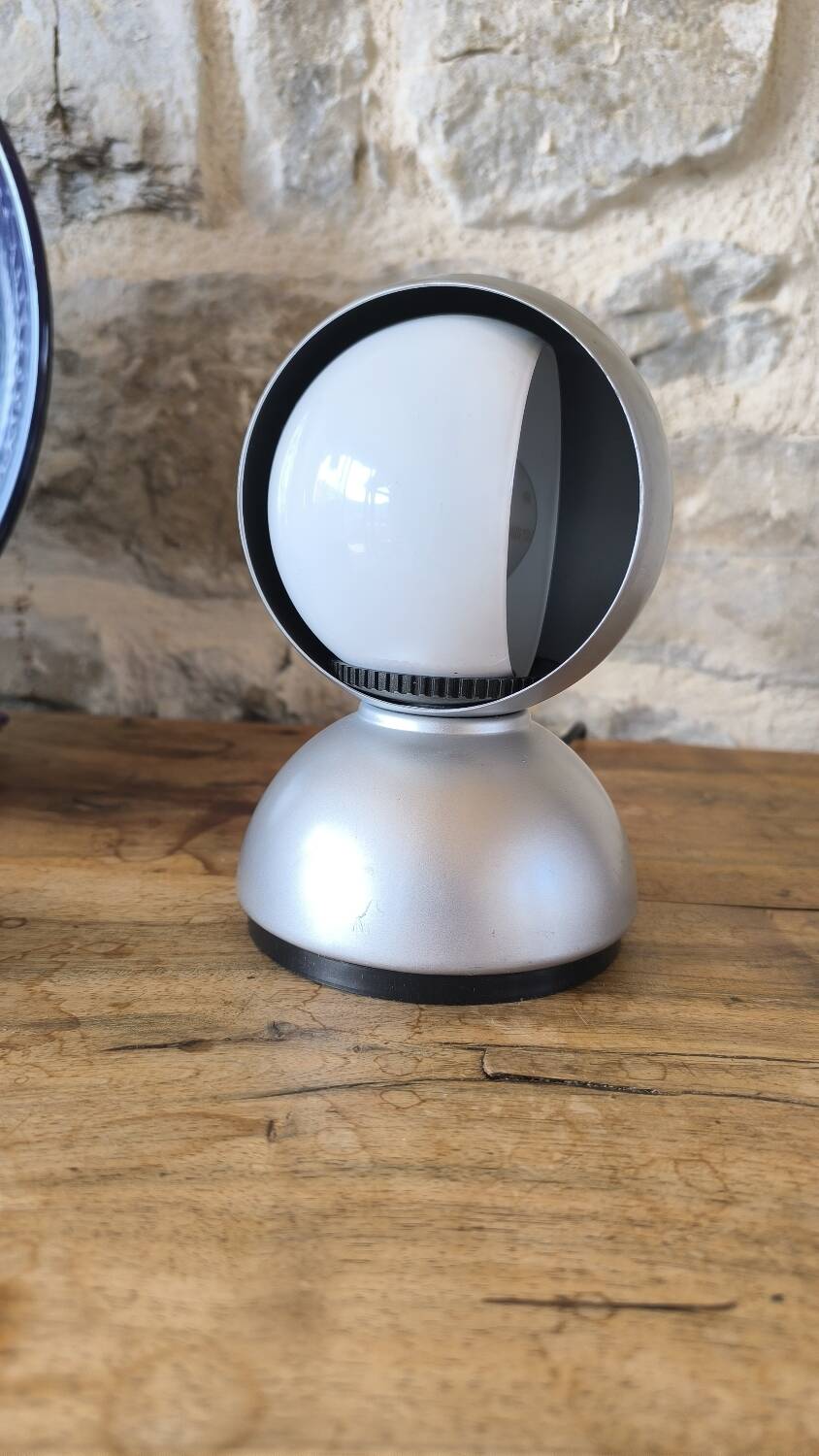 Eclisse Desk Lamp by Vico Magistretti for Artemide