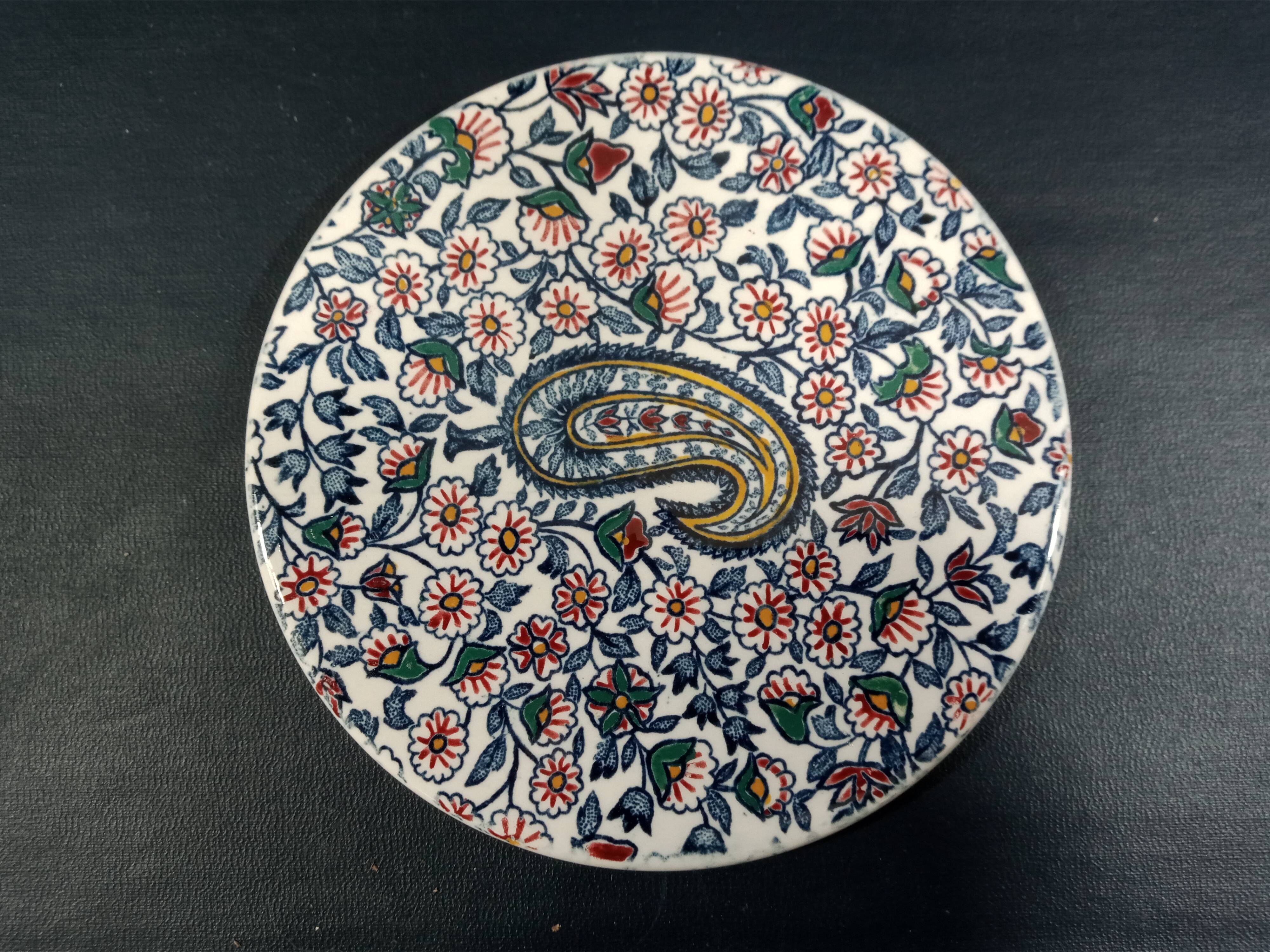 Underneath earthenware bottles of GIEN model "Kashmir"