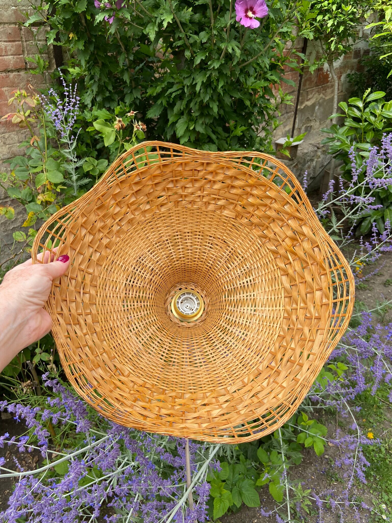 Suspension in rattan and vintage wicker