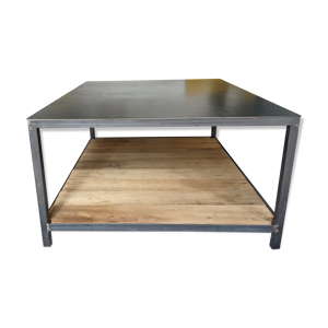 Grande table basse métal