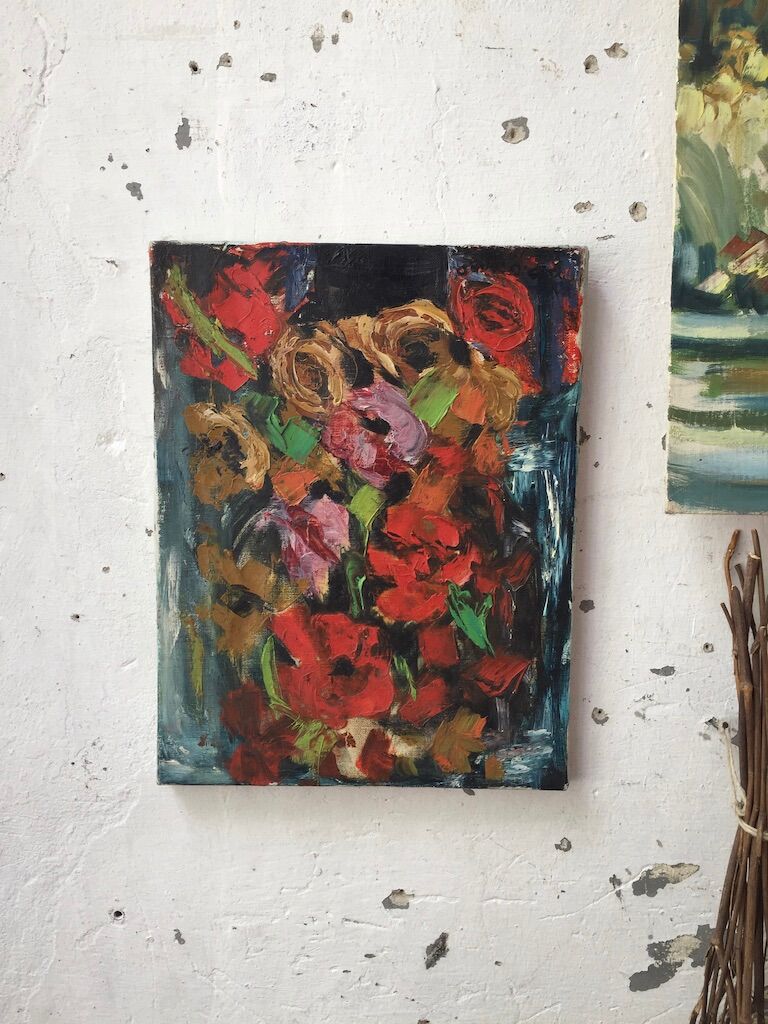 Old oil painting flowers