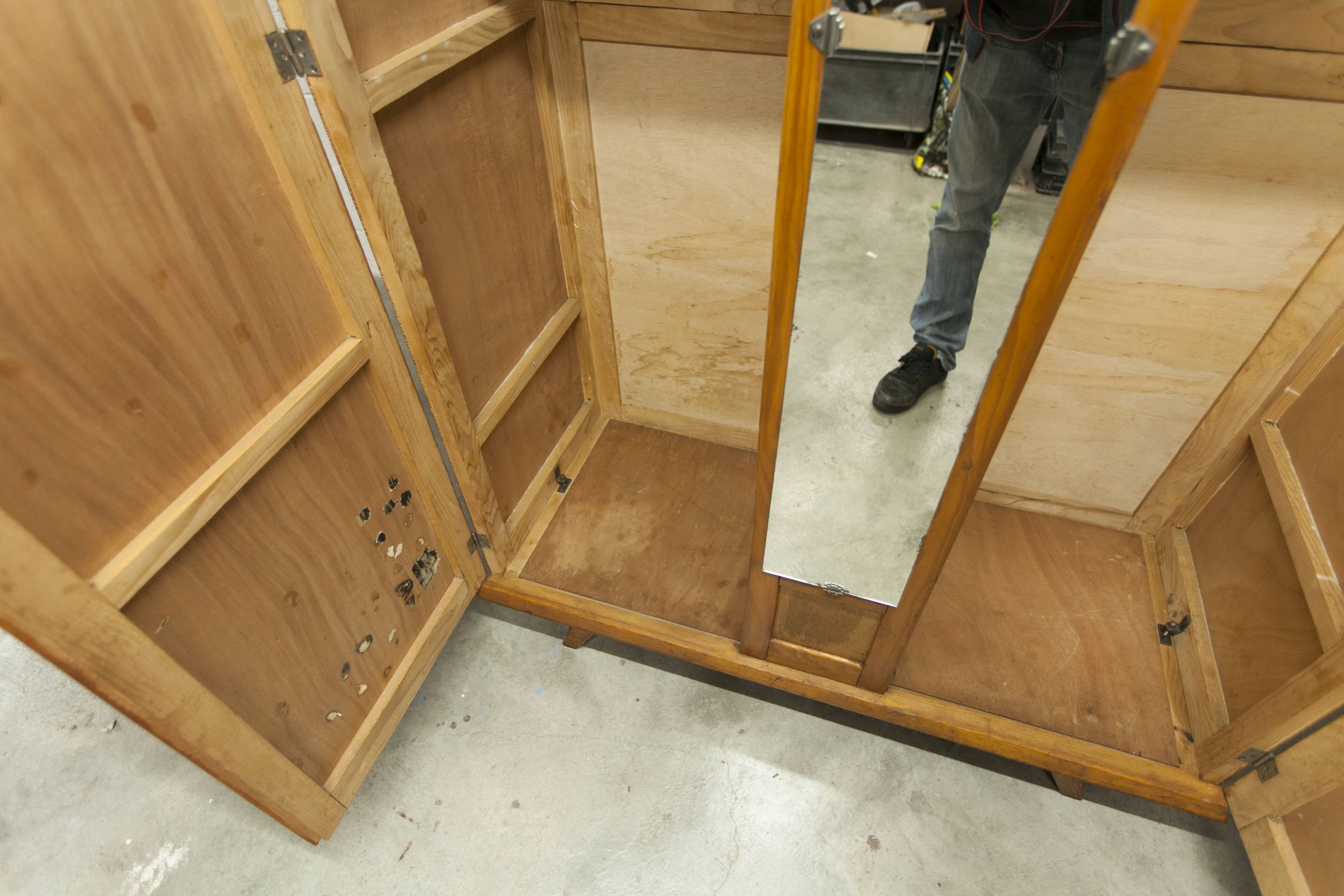 1950s Parisian wardrobe with mirror, 135 x 19 cm