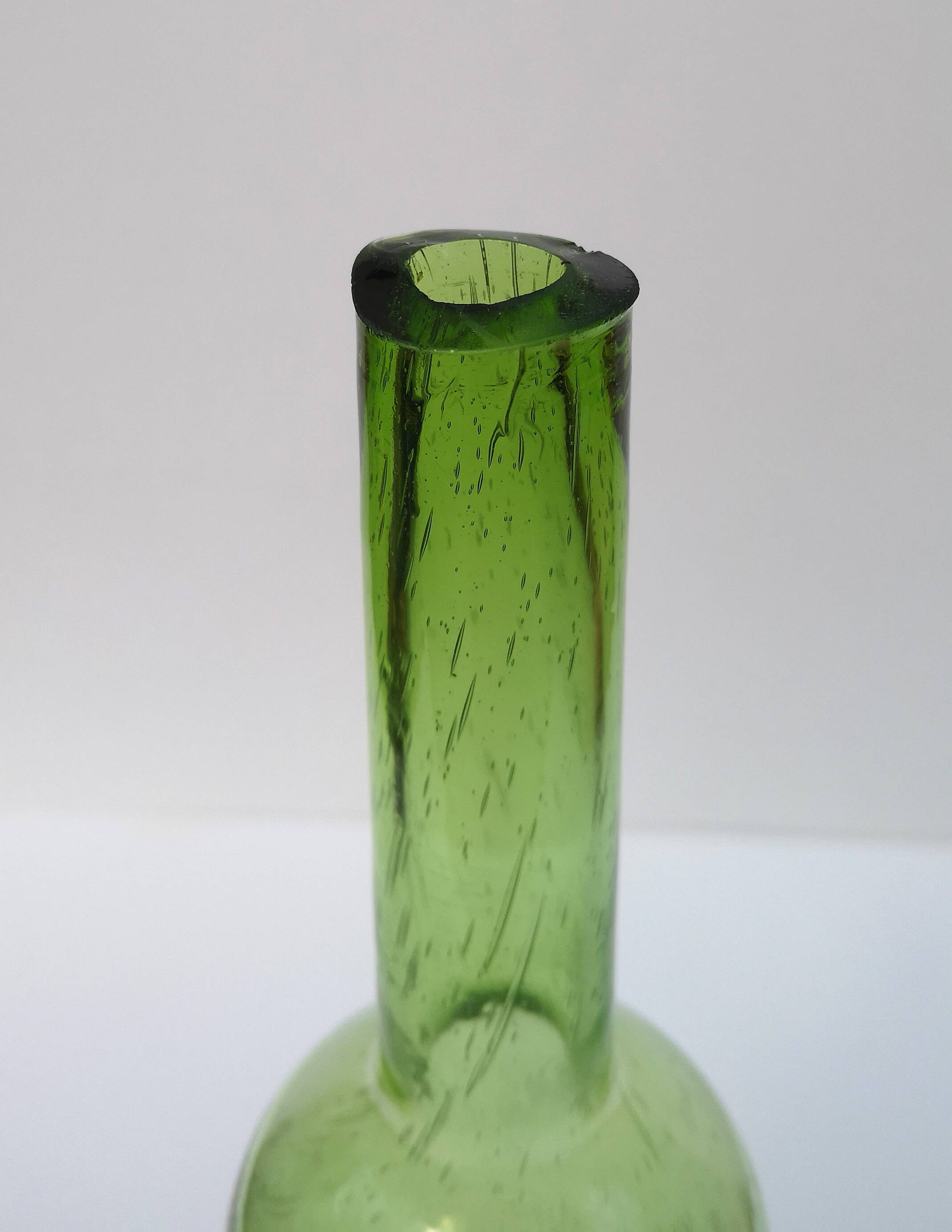 Bubble glass bottle carafe