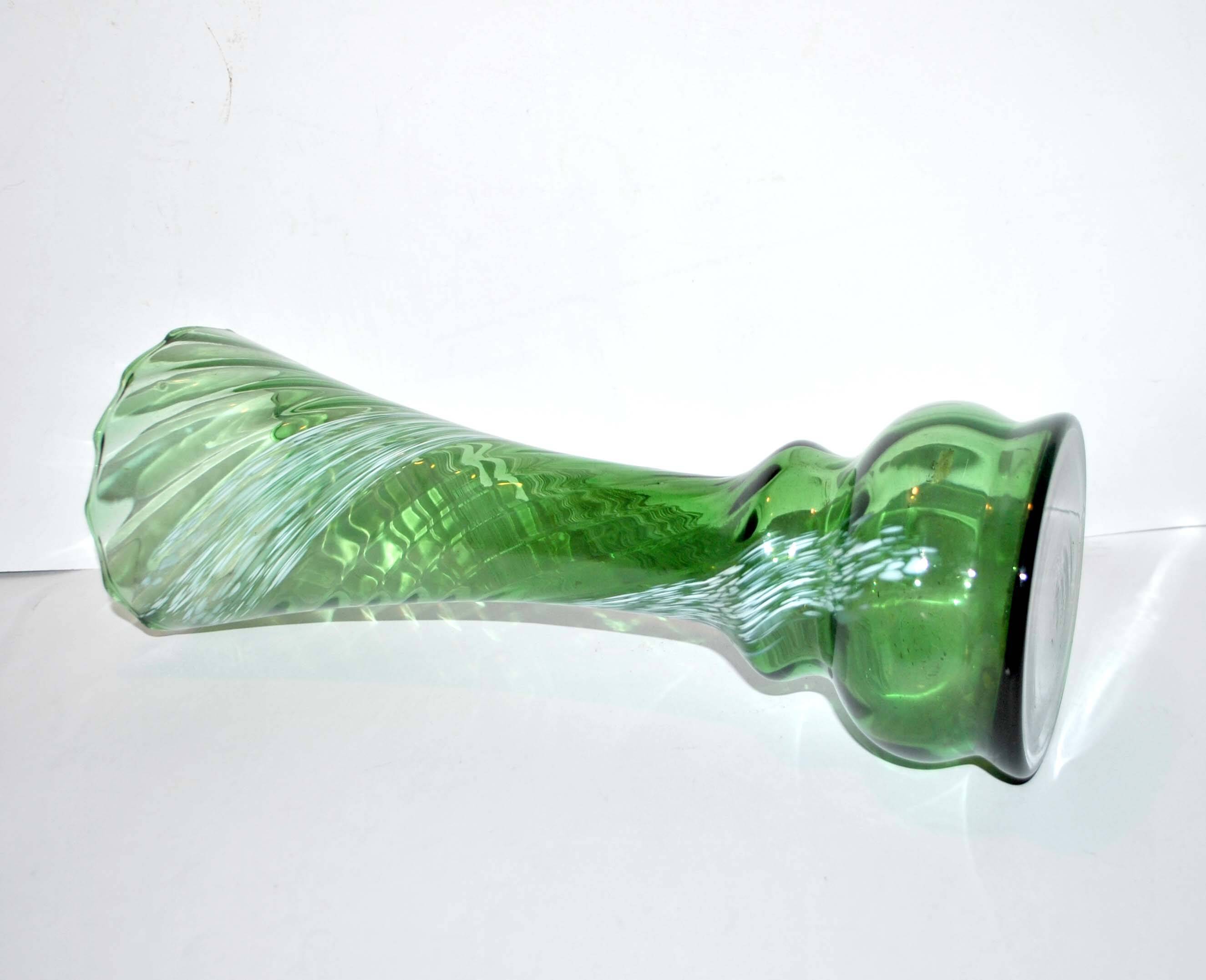 Antique vase in Clichy glass, speckled green with white speckles