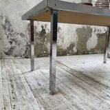 Table basse chrome et carrelage années 50