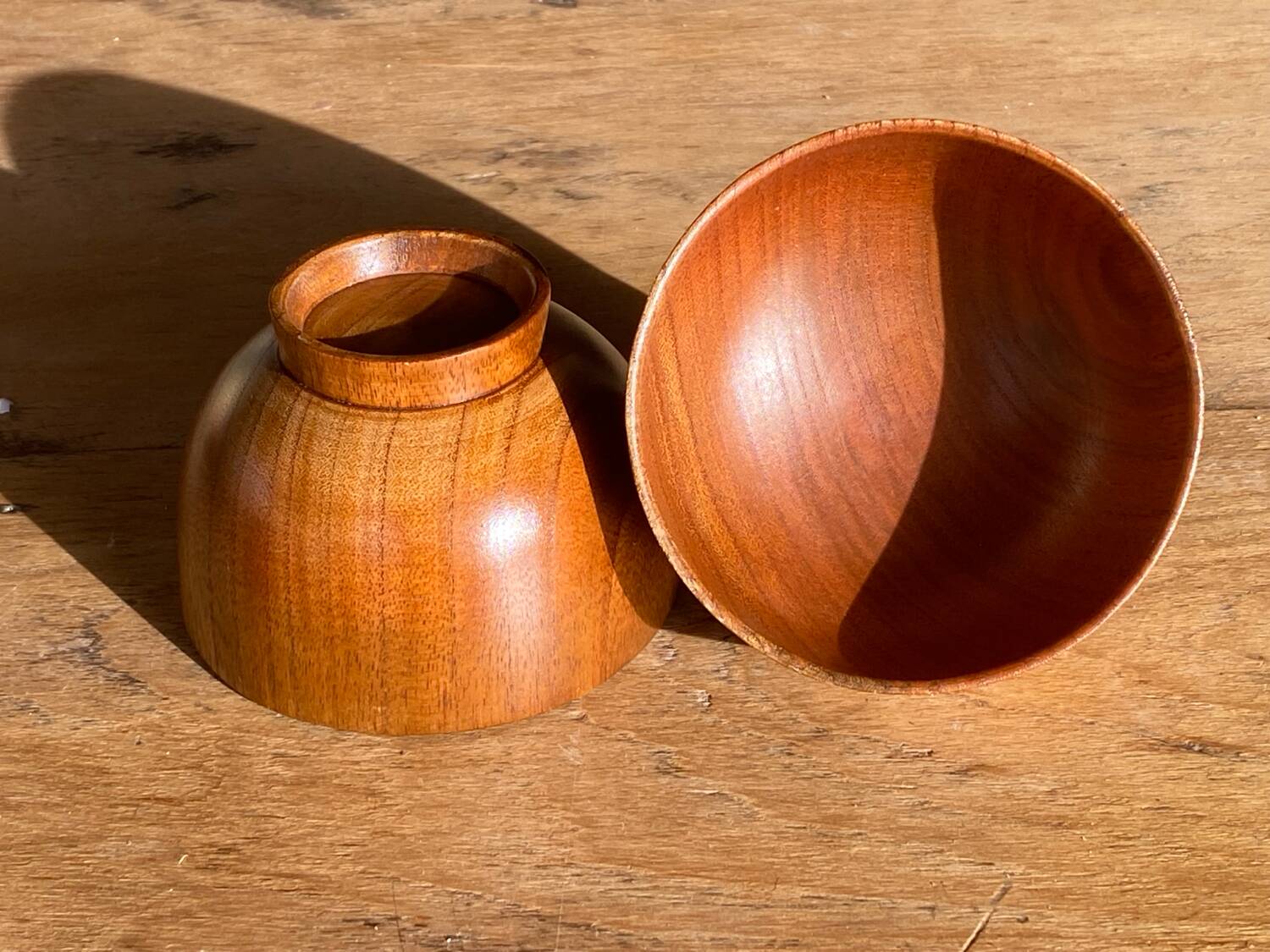 2 natural wooden bowls