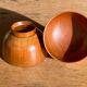 2 bols en bois naturel