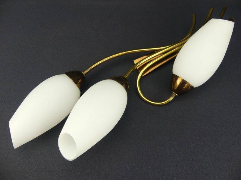 Vintage brass wall light with 3 glass tulips.