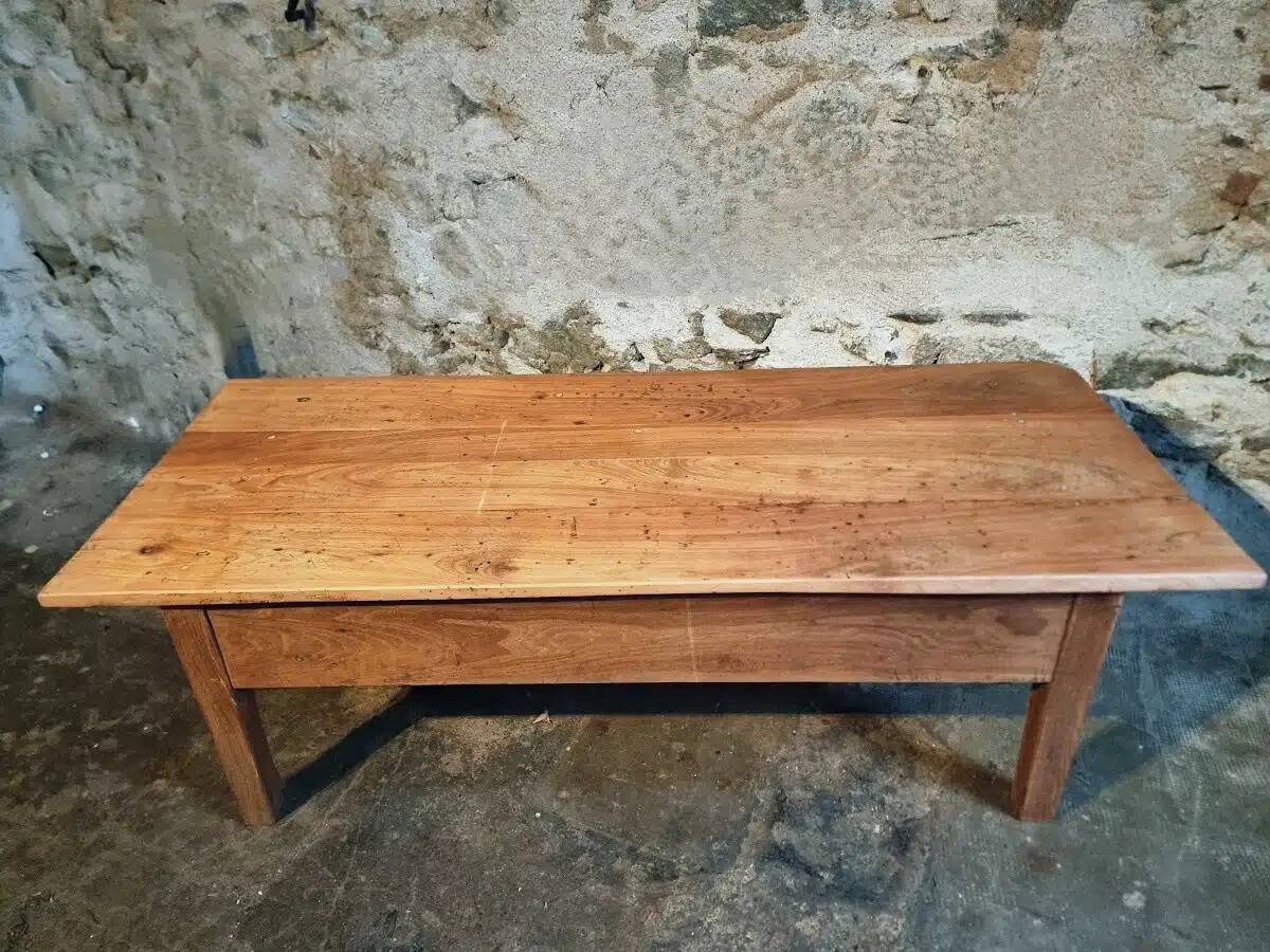 Old French rustic coffee table in cherry wood.