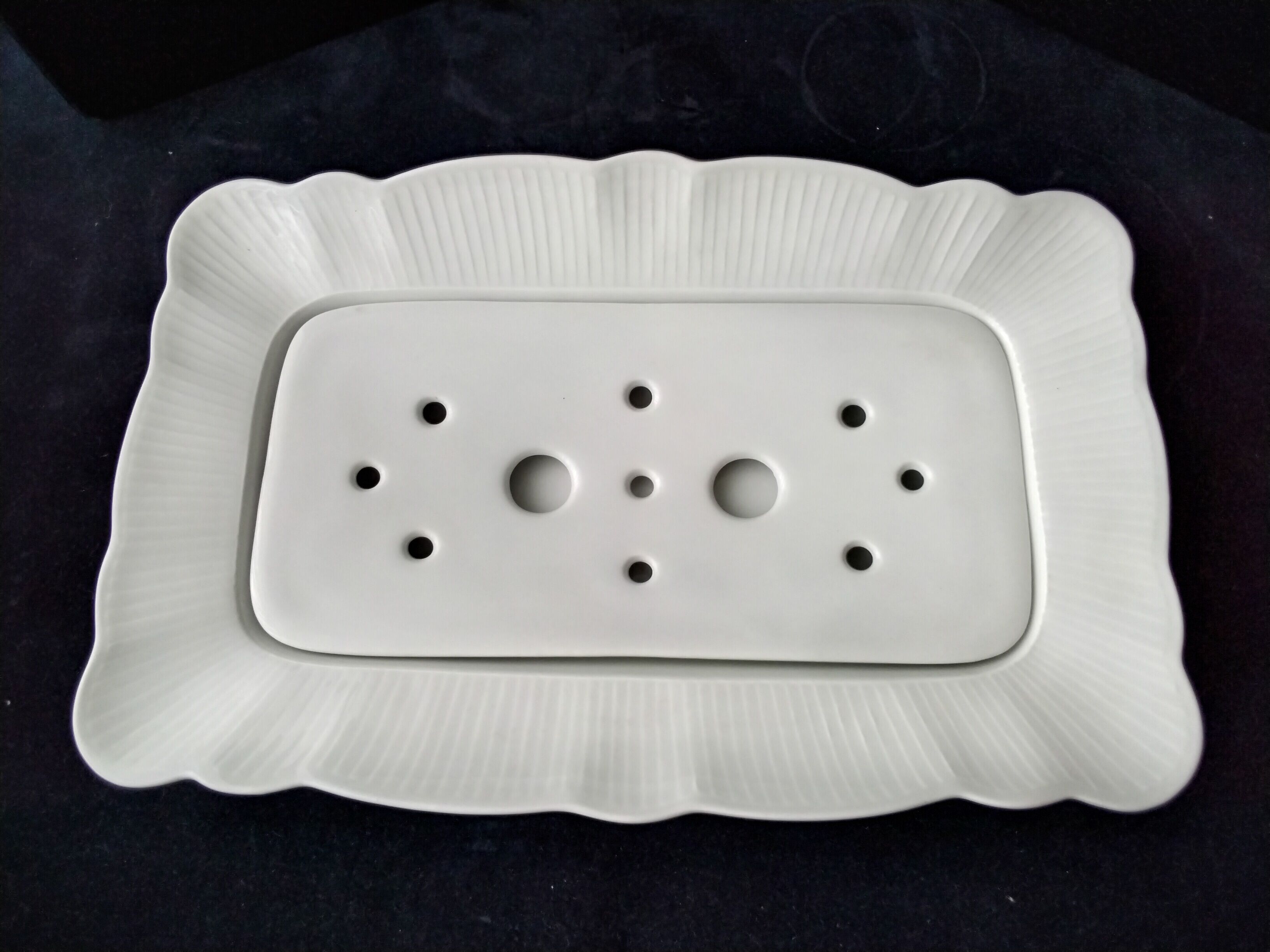 White porcelain asparagus dish Pillivuyt