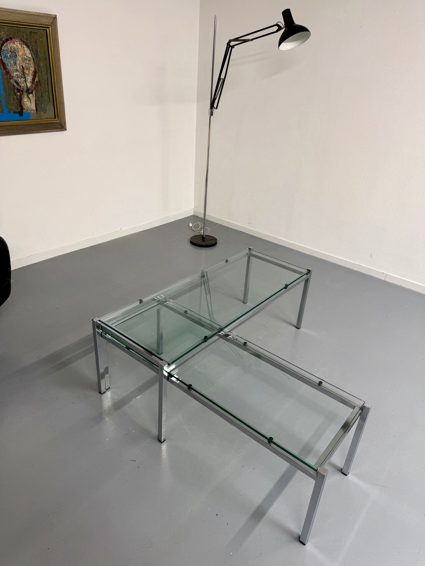 2 large nesting coffee tables in chrome and glass, 1970s design.