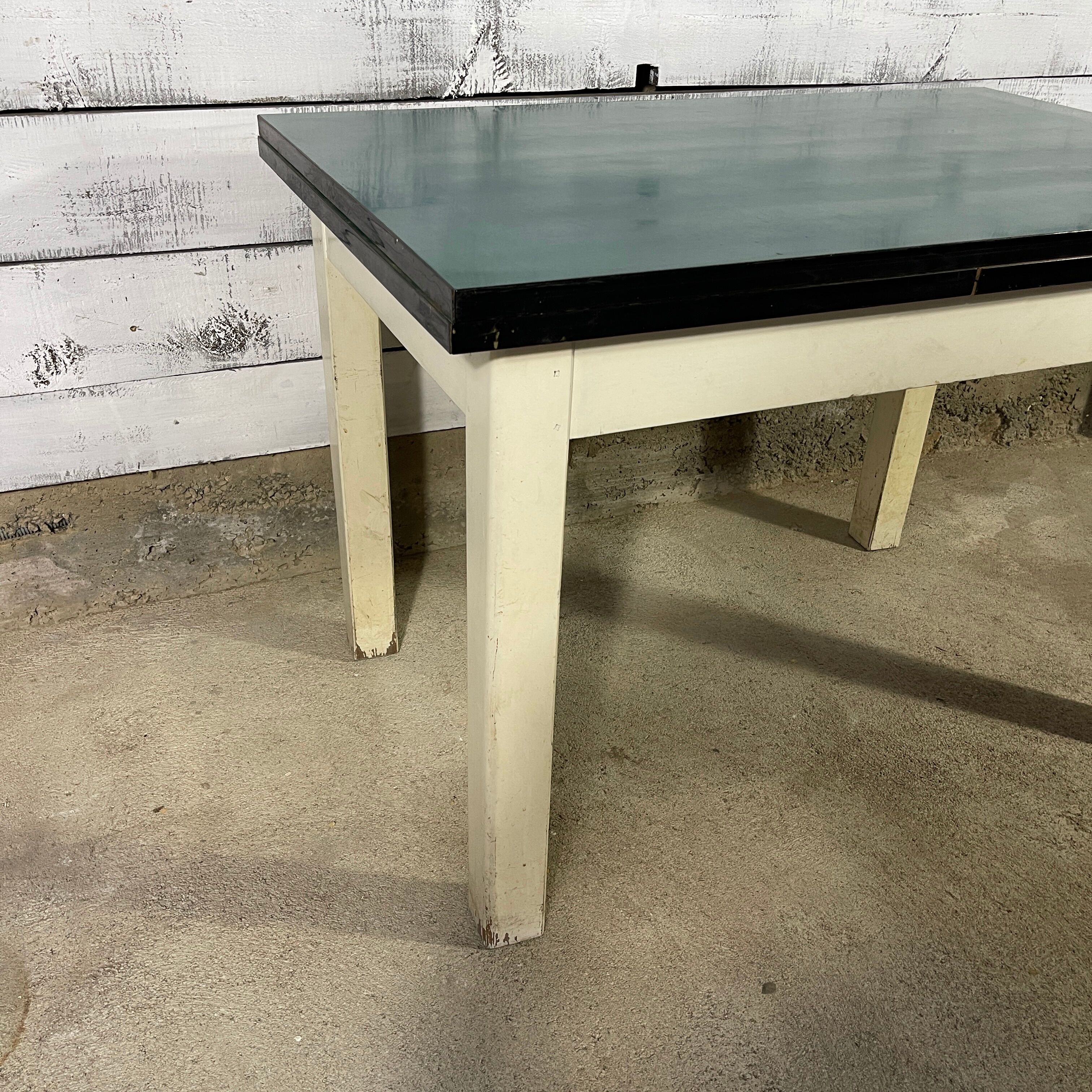 Formica vintage table