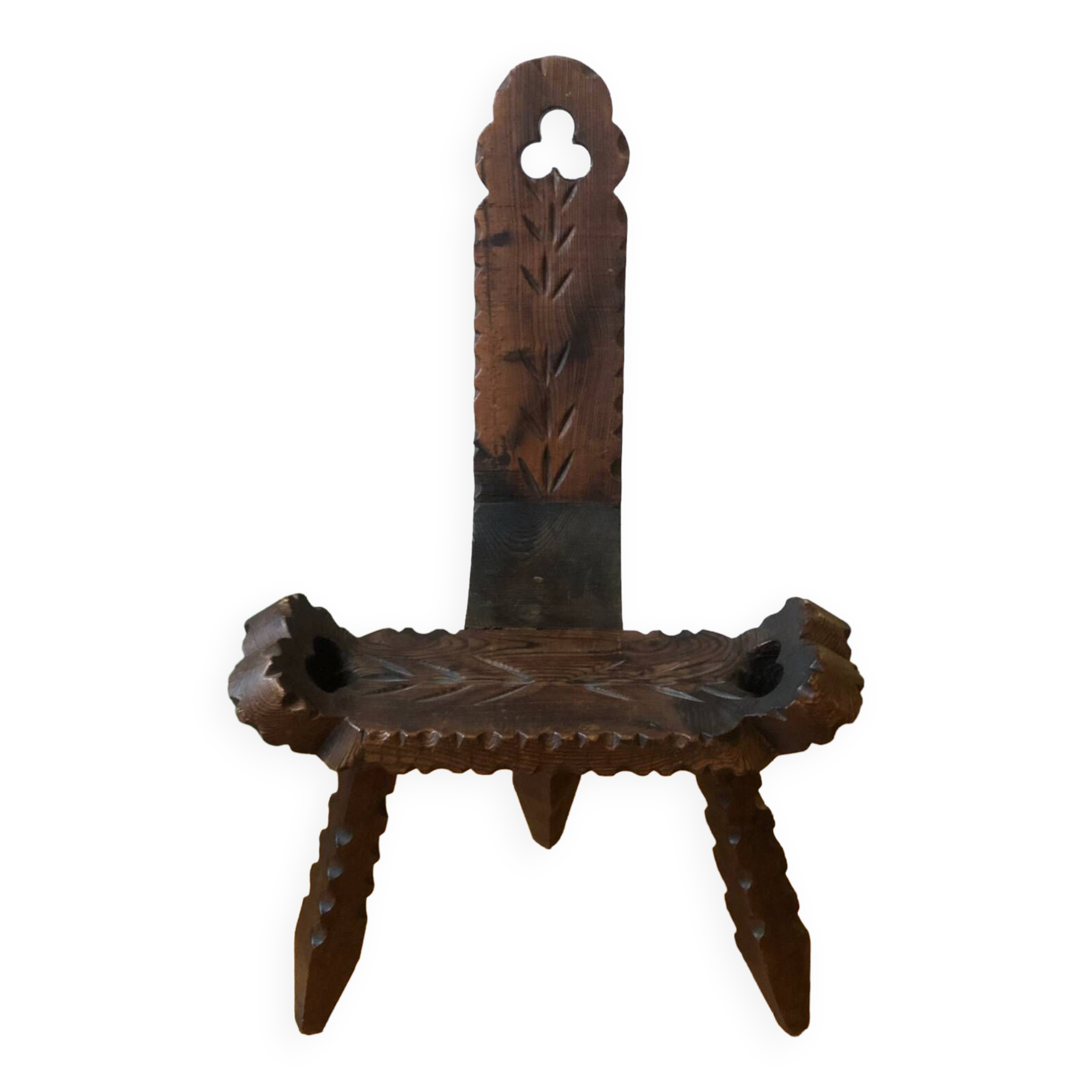 Ancienne chaise tripode de traite