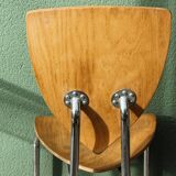 Set of two pairs of vintage 1970s chairs, in chrome metal and beech.