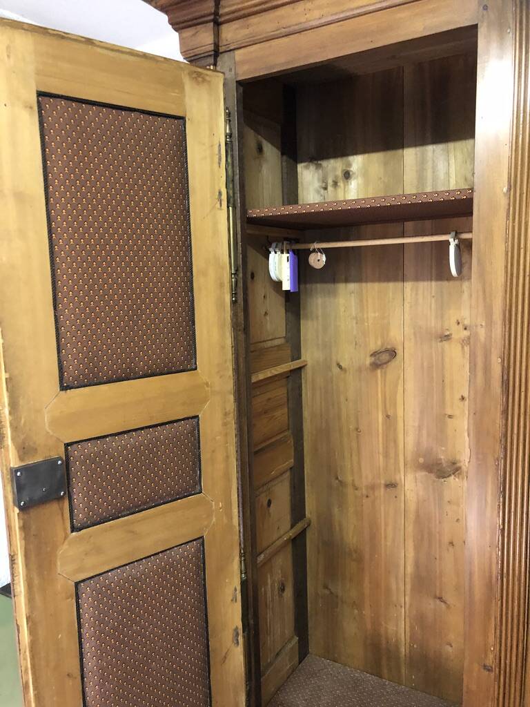 Armoire