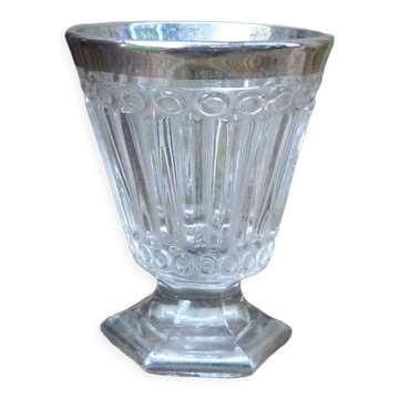 Stemmed glass for antique glass liquor with silver sides and patterns