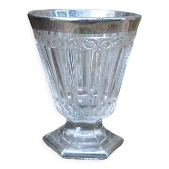 Stemmed glass for antique glass liquor with silver sides and patterns