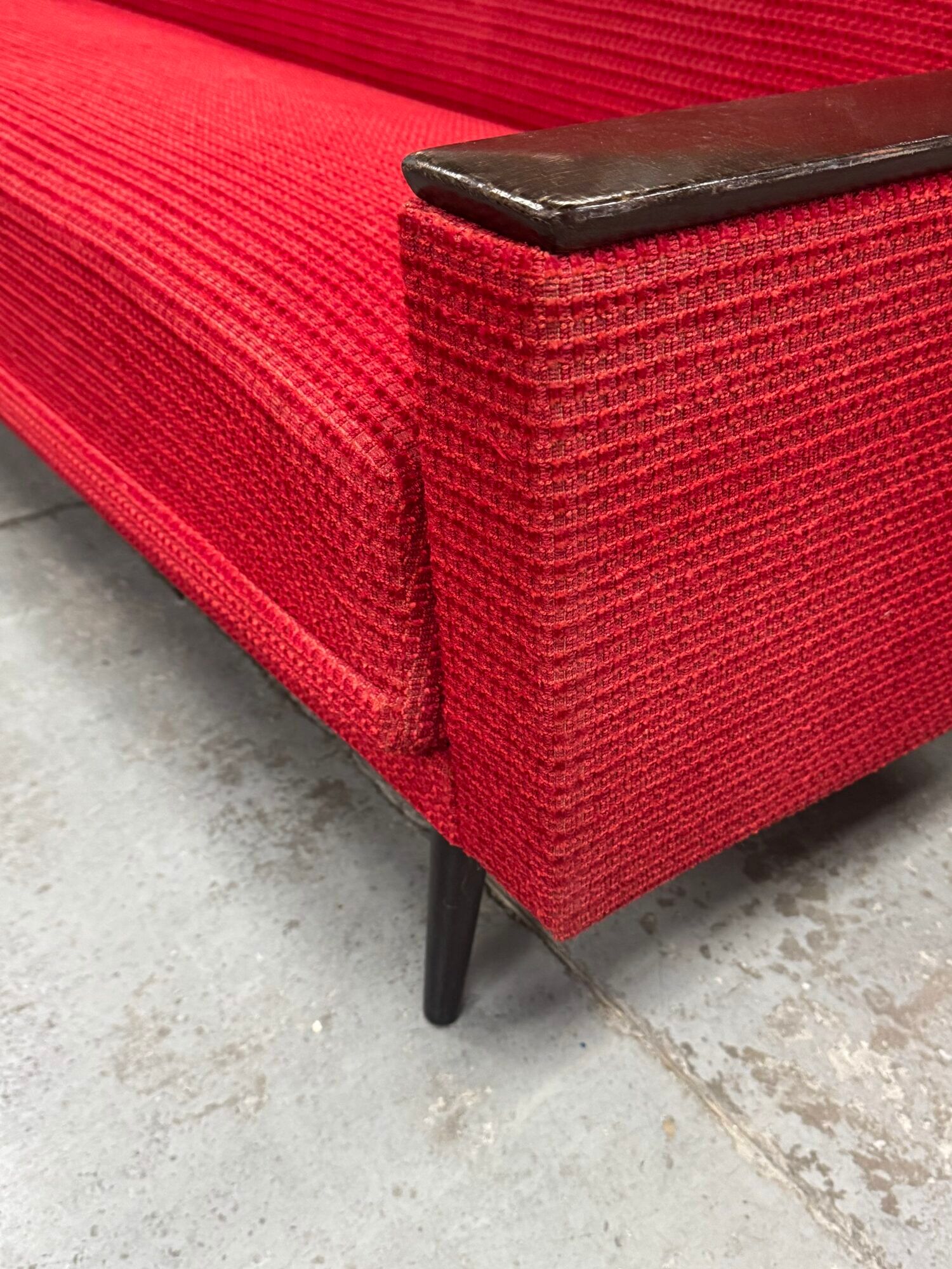 Red canapé