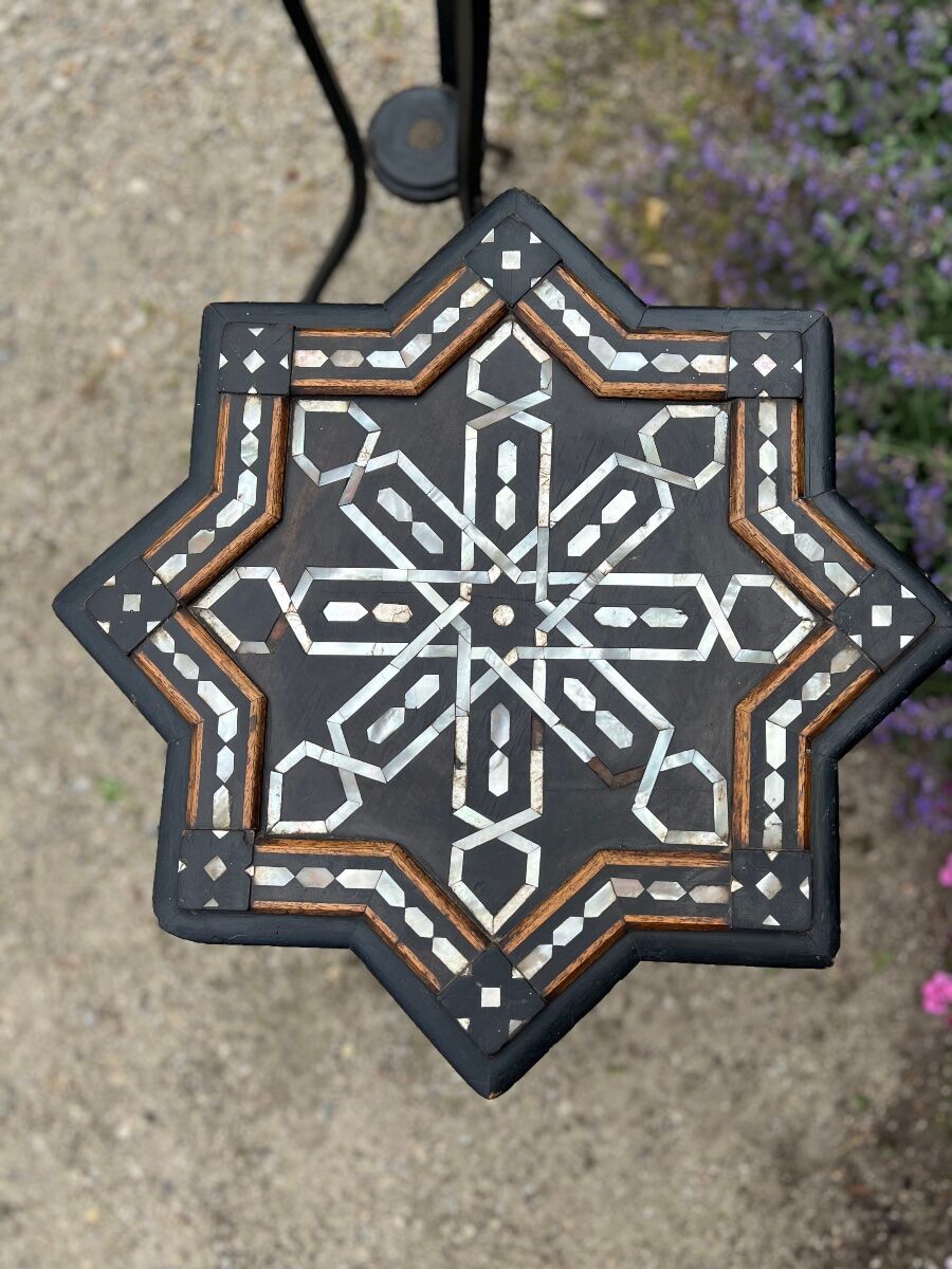 Table d’appoint syrienne