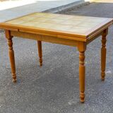 Extendable wooden kitchen table in solid wood and tiles