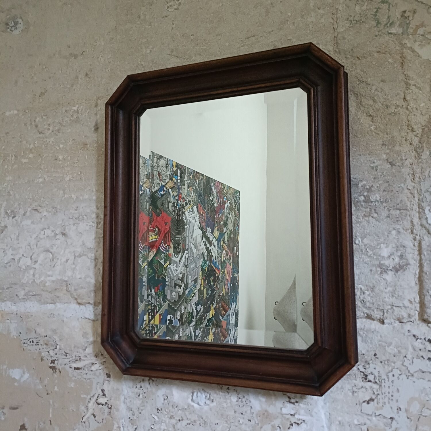 Bevelled octagonal mirror