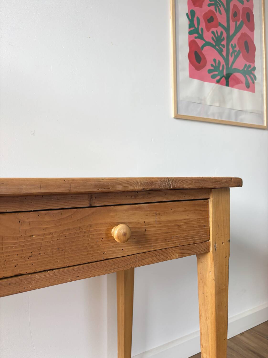 Farmhouse table with 2 large drawers