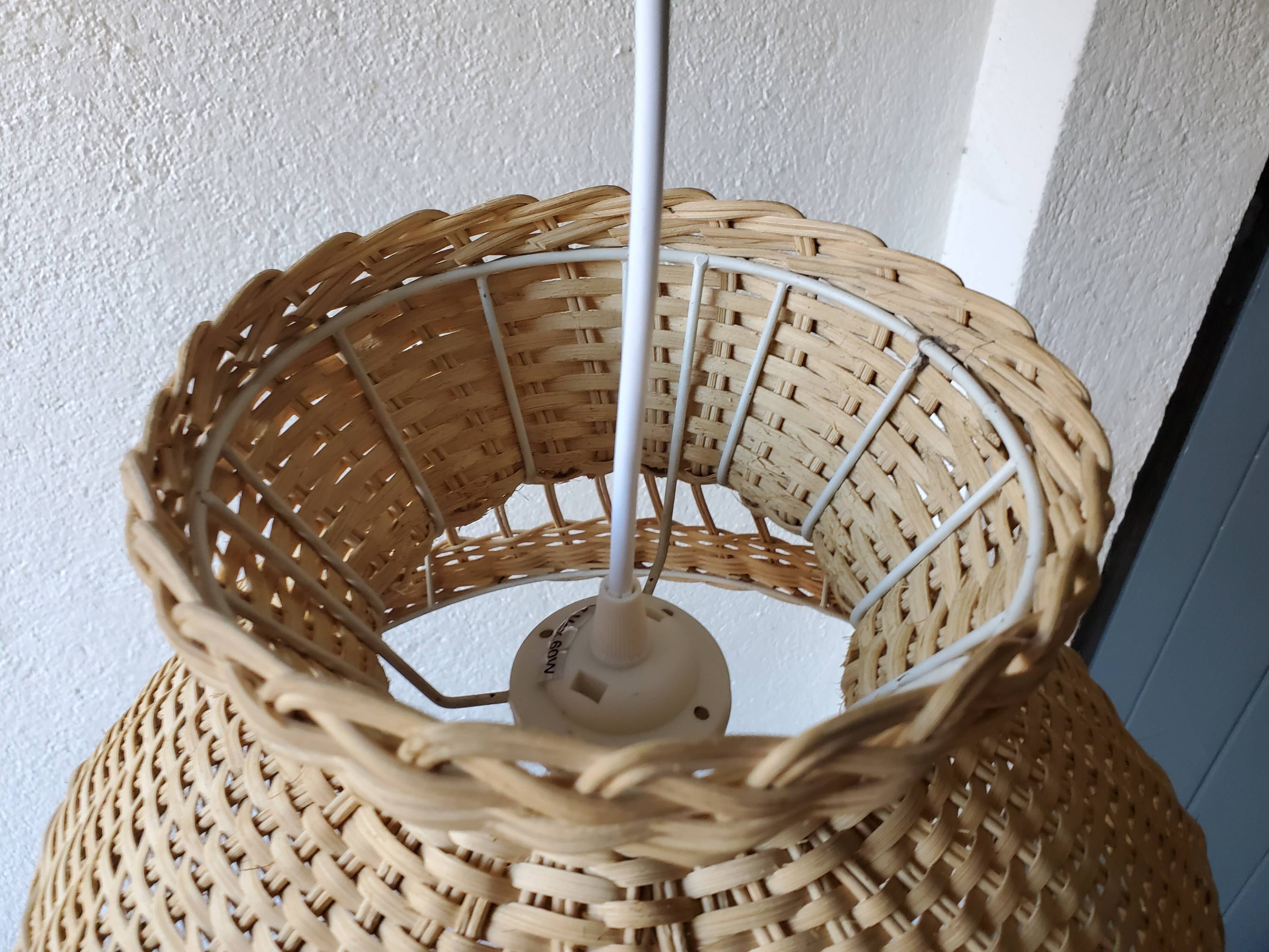 Rattan suspension