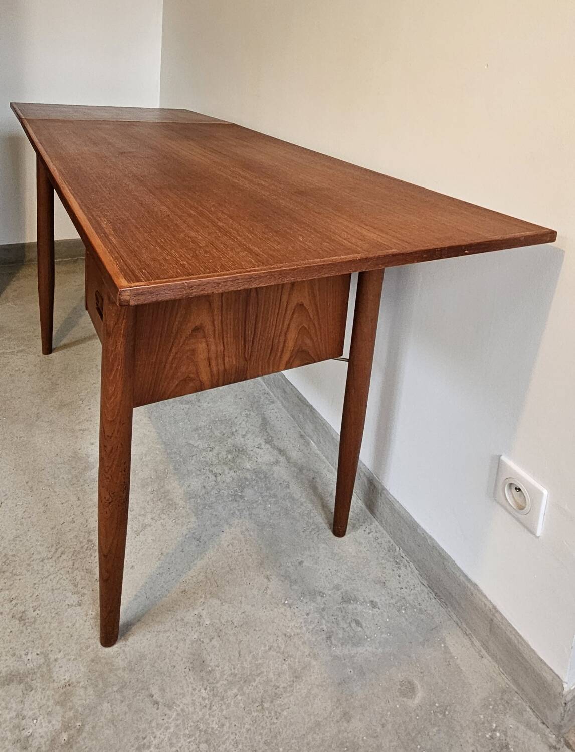 Gunnar Nielsen Tibergaard desk 1960 vintage Scandinavian teak