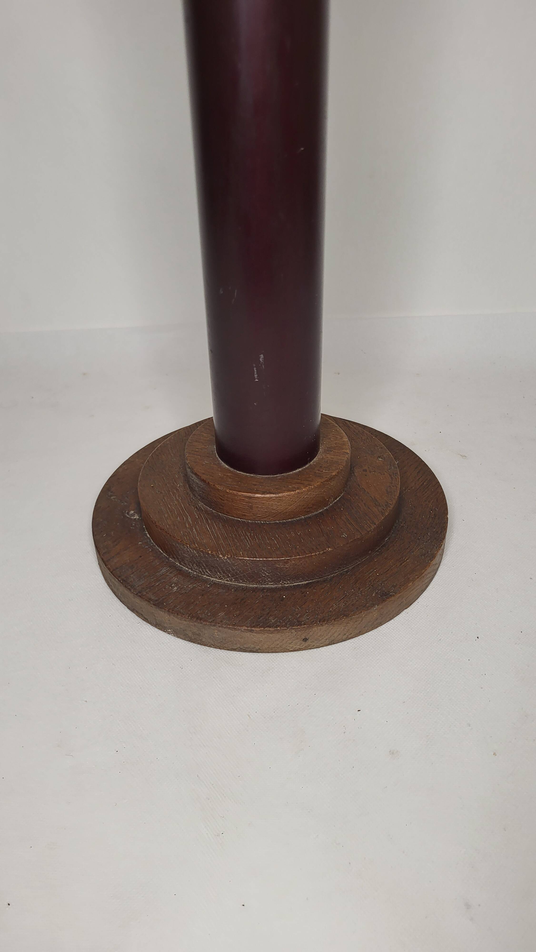 Art Deco pedestal table