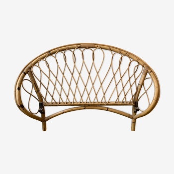 Bamboo basket bed