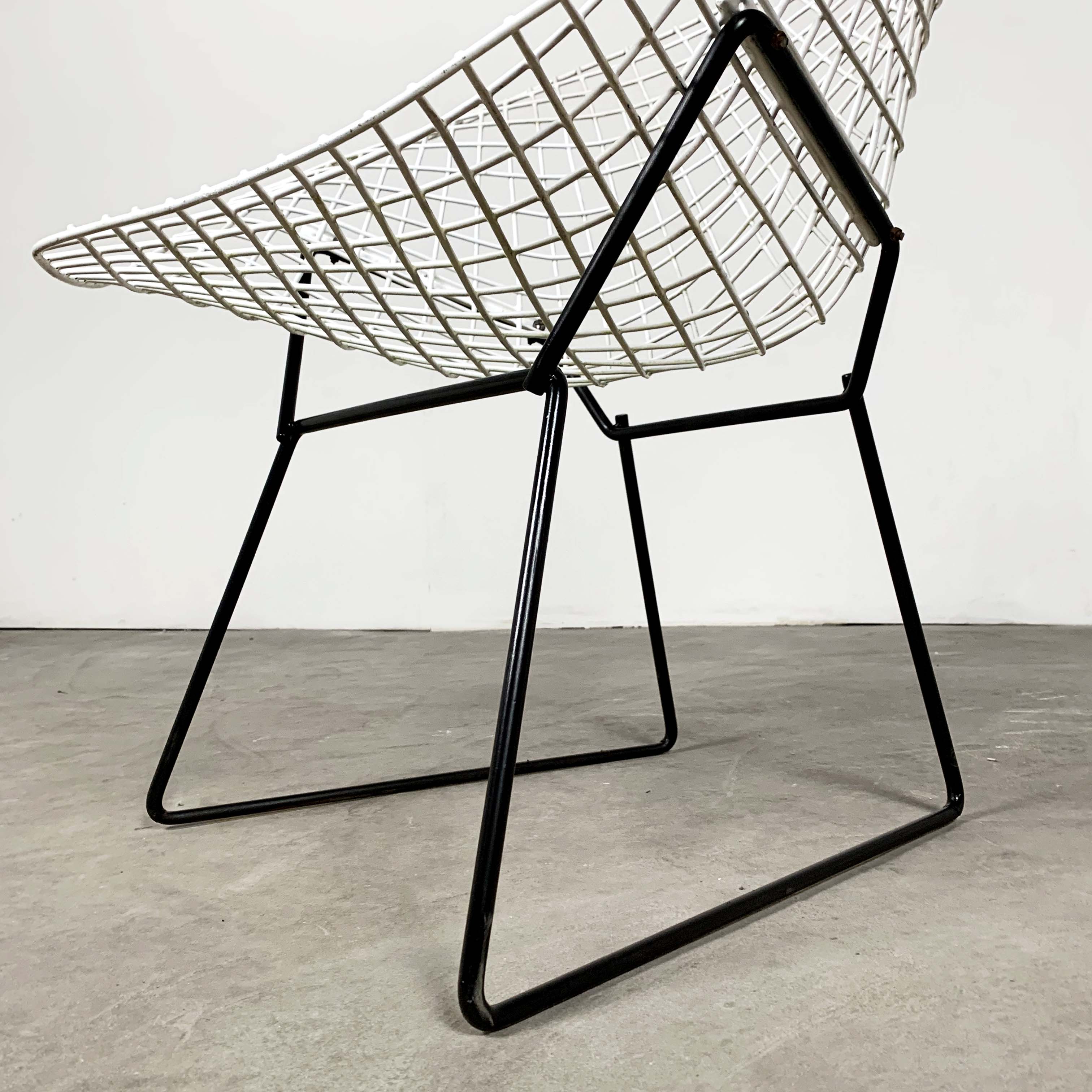 Diamond Chair Black and White by Harry Bertoia for Knoll, 1960