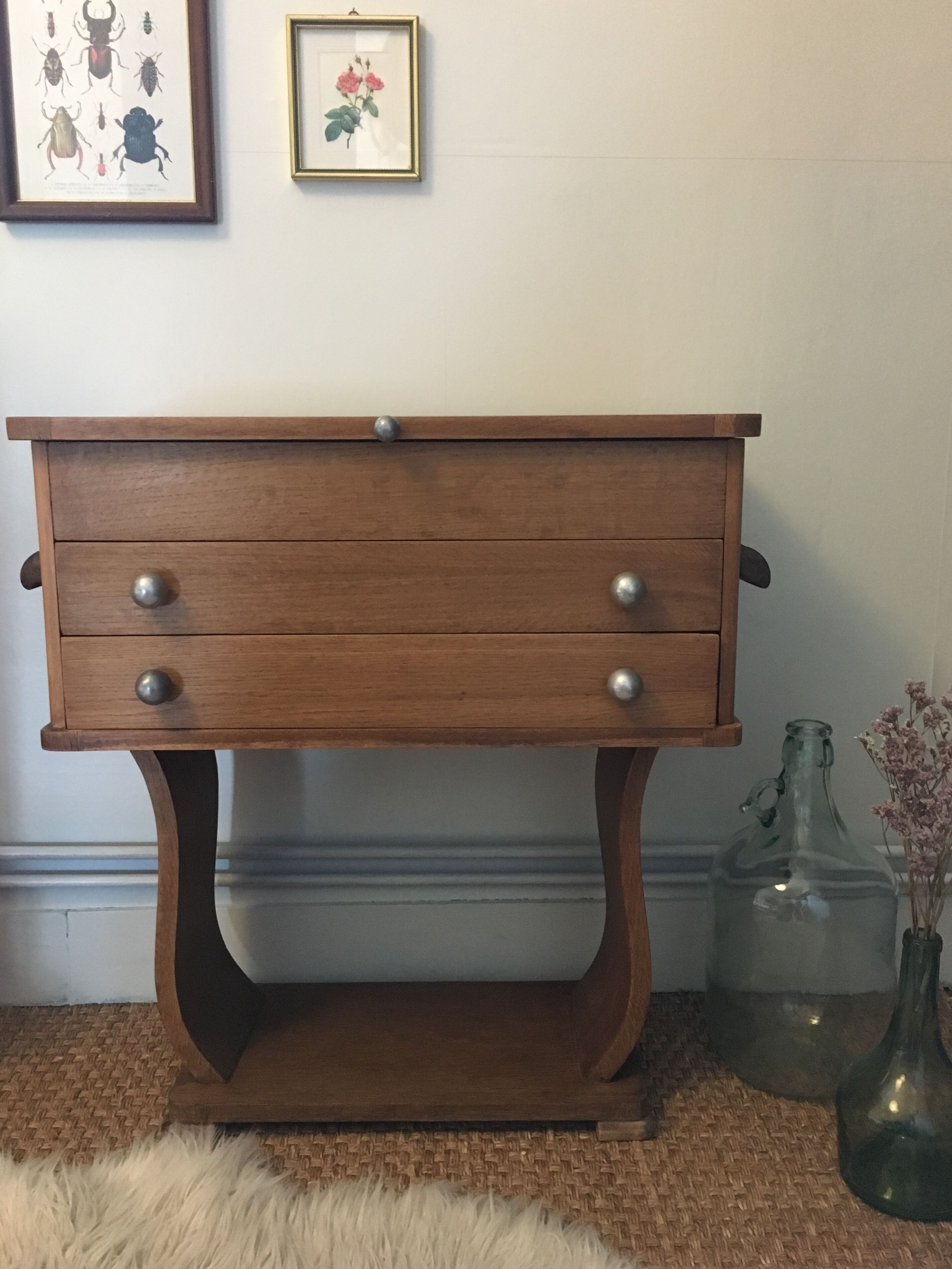 1930 years old wood sewing worker