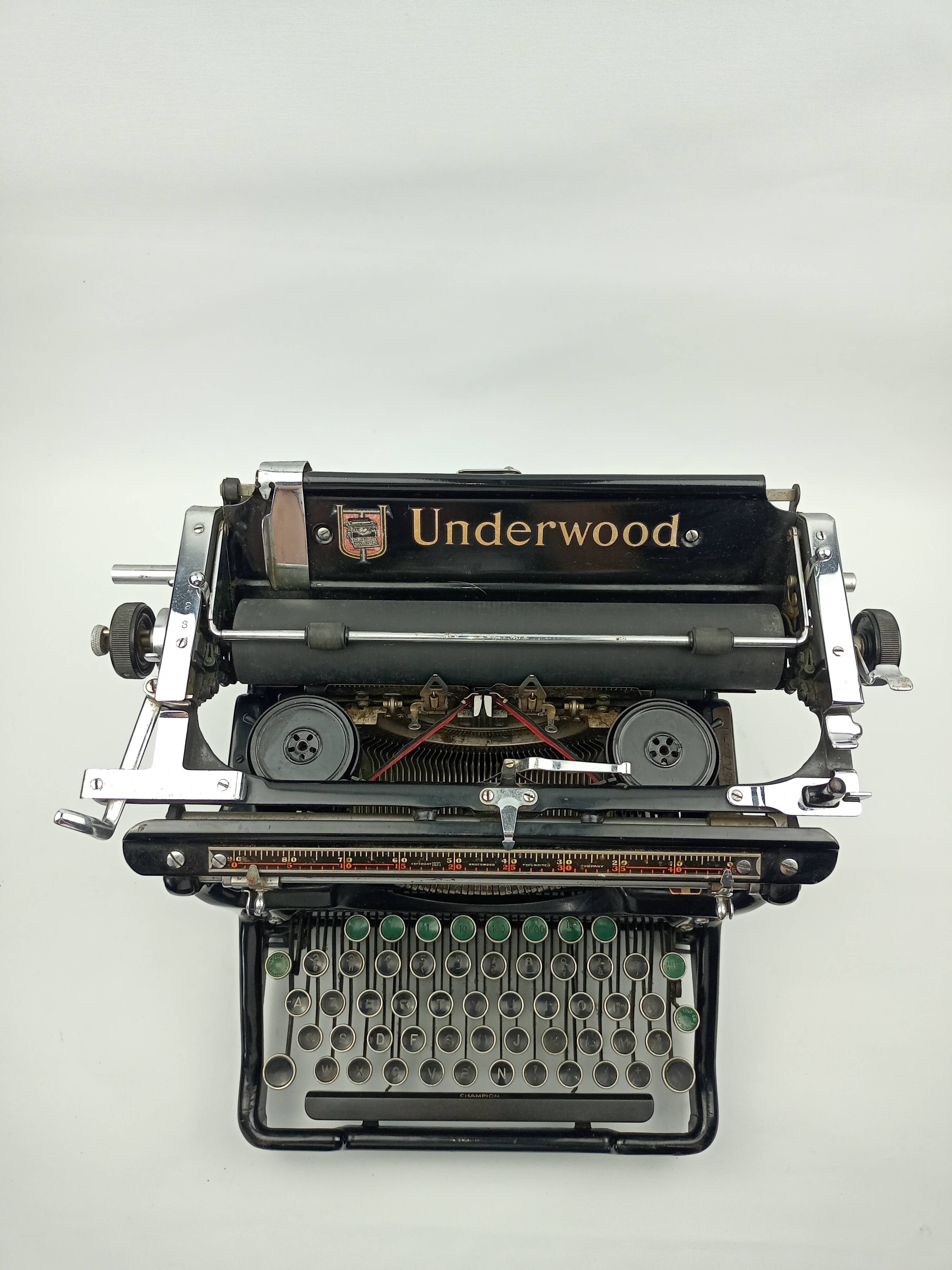 Underwood No. 5 of 1911 typewriter - Standard - Champion