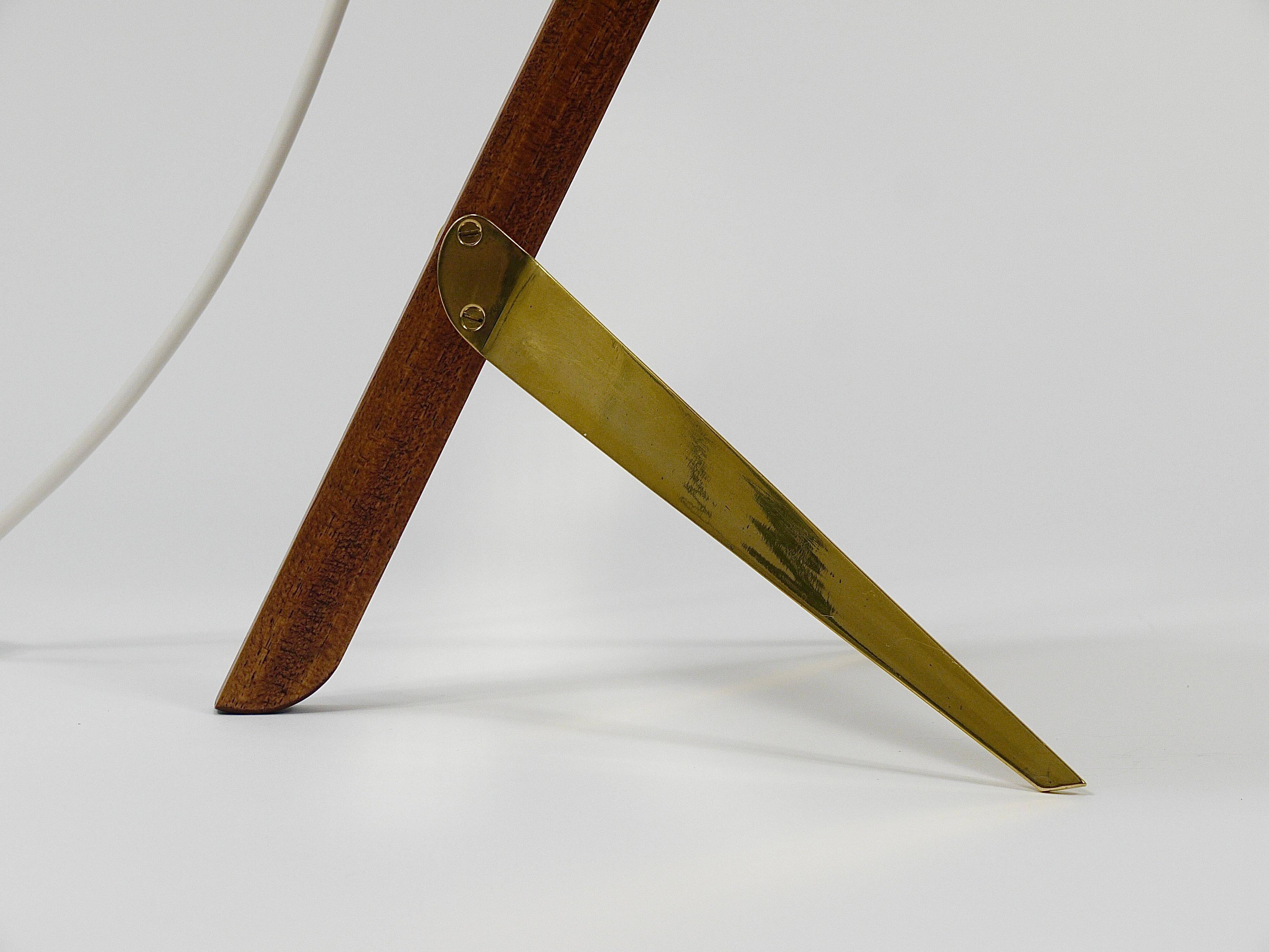 Two white desk lamps "Billy TL" by J.T. Kalmar, Vienna, mid-century style.