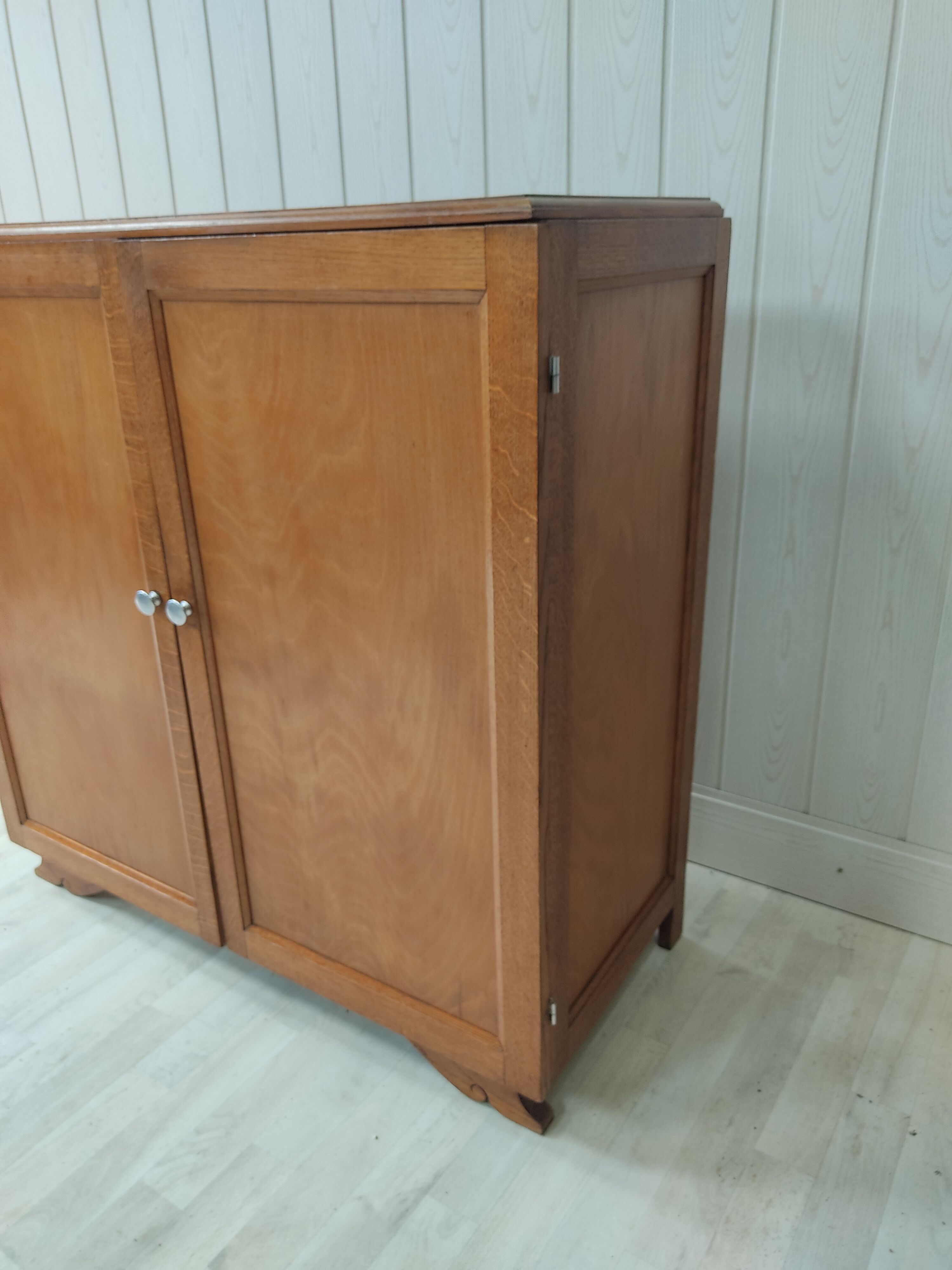 Vintage oak buffet 50s