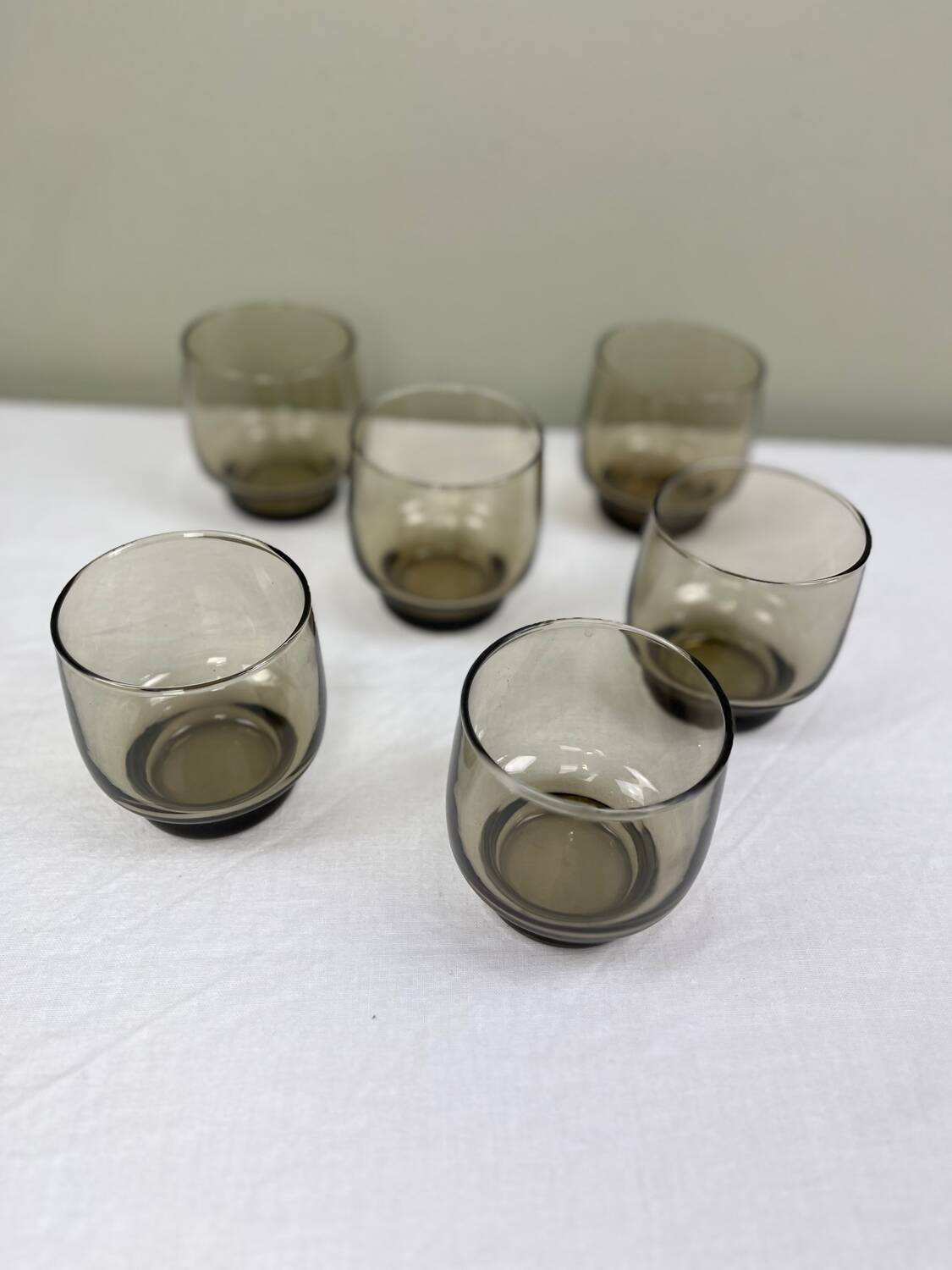 6 vintage glasses