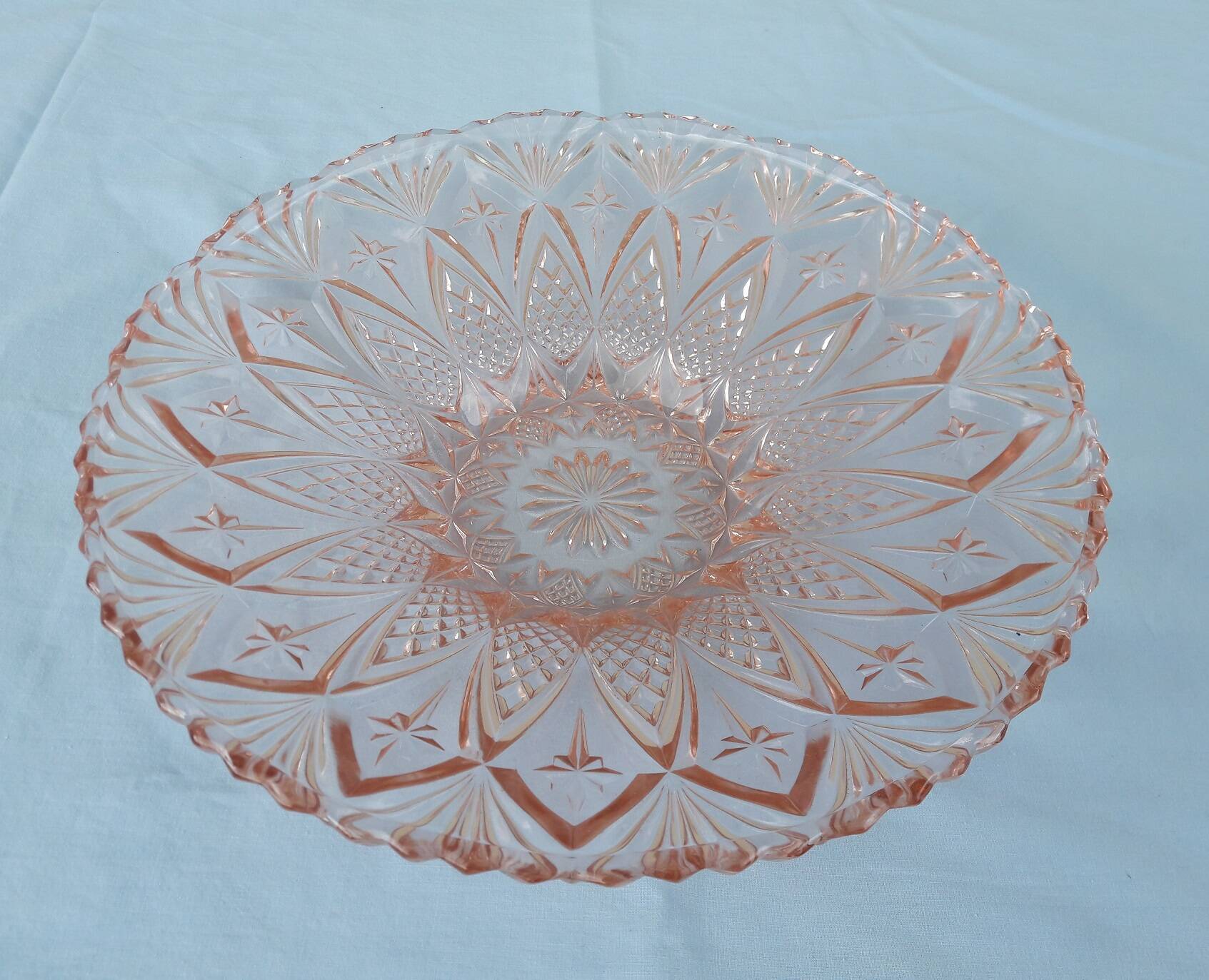 Cut glass bowl