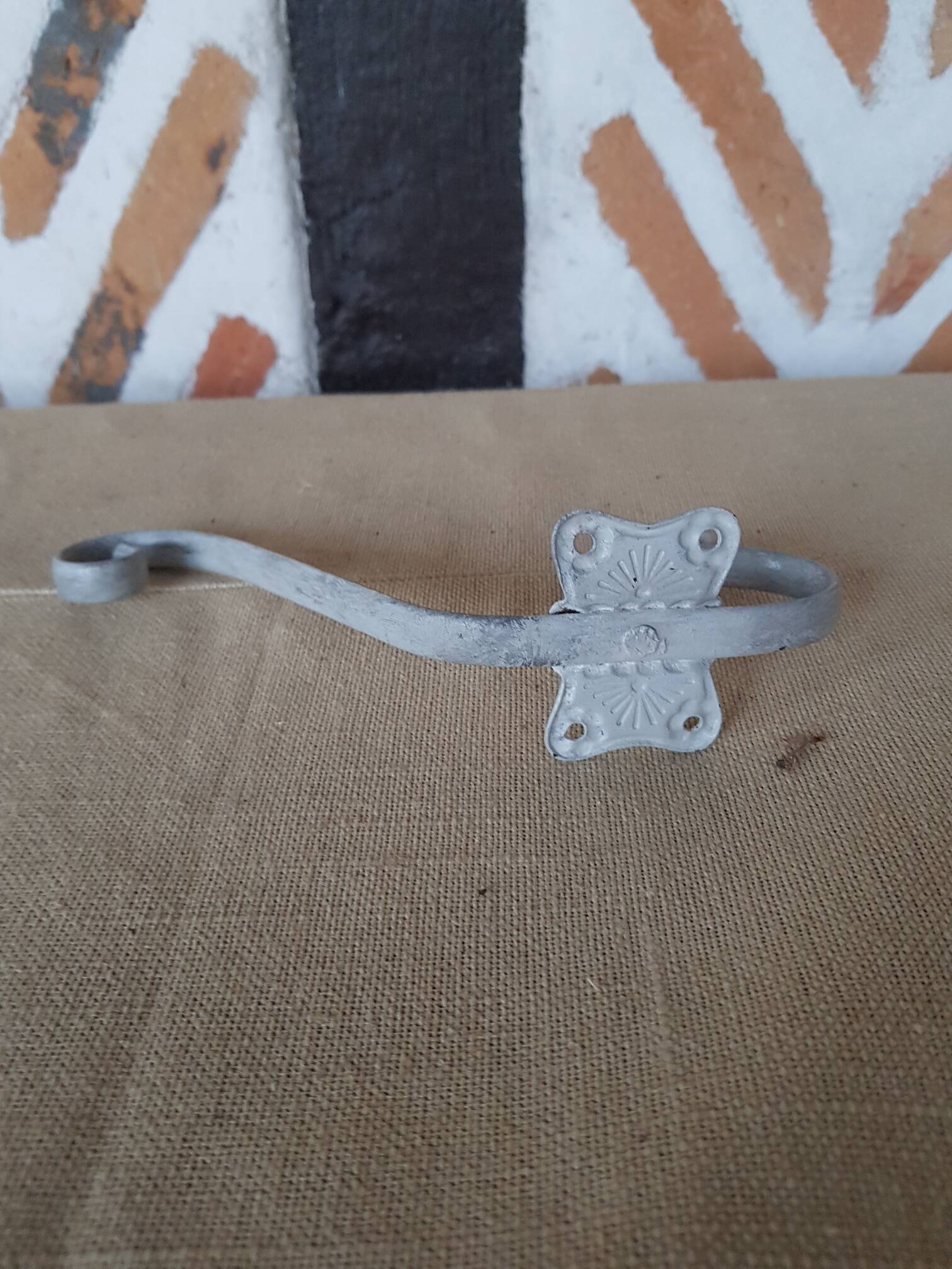 Patère porte manteau patiné