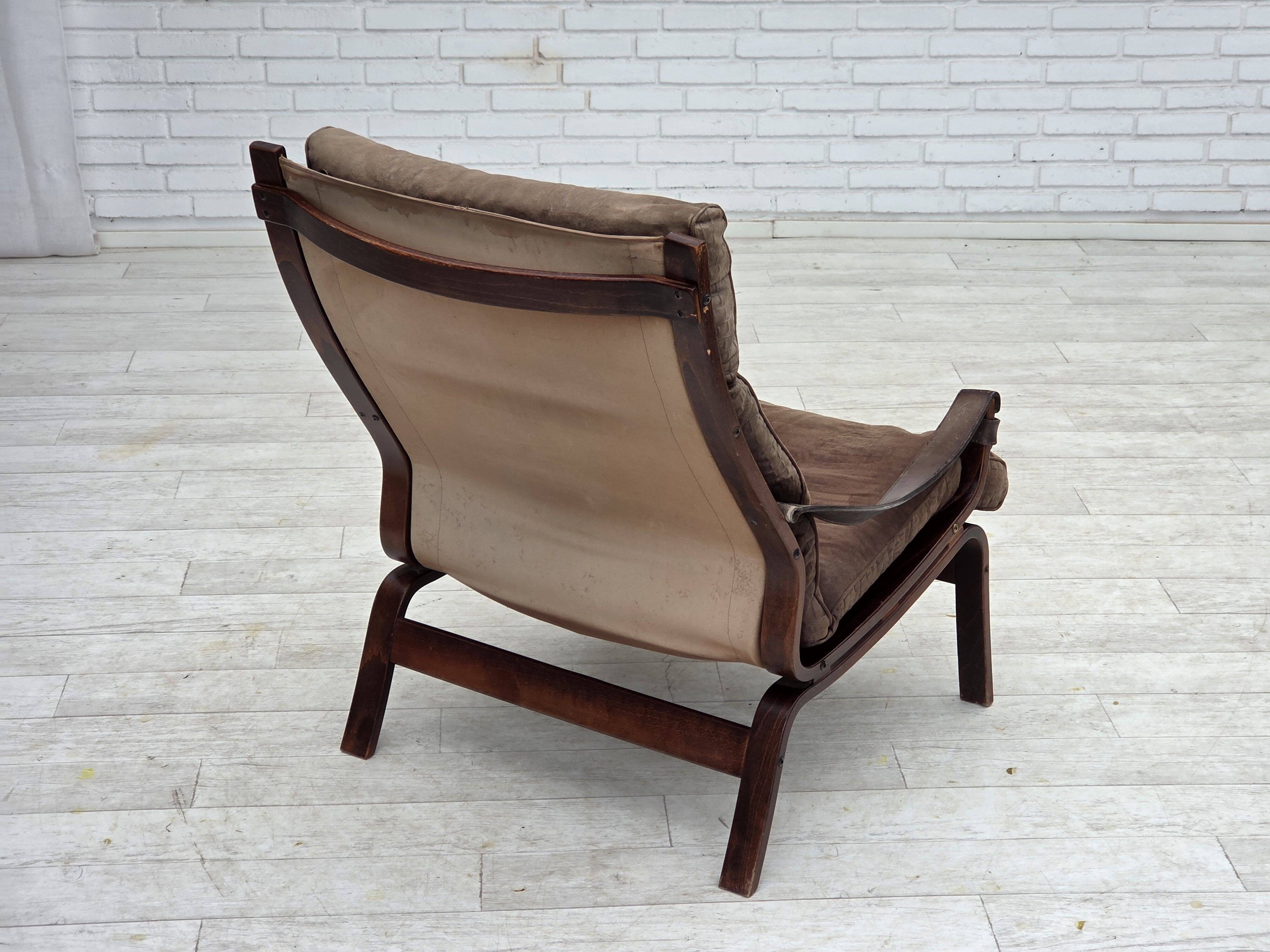 1970s, Scandinavian lounge chair, nubuck leather, canvas, beech wood.