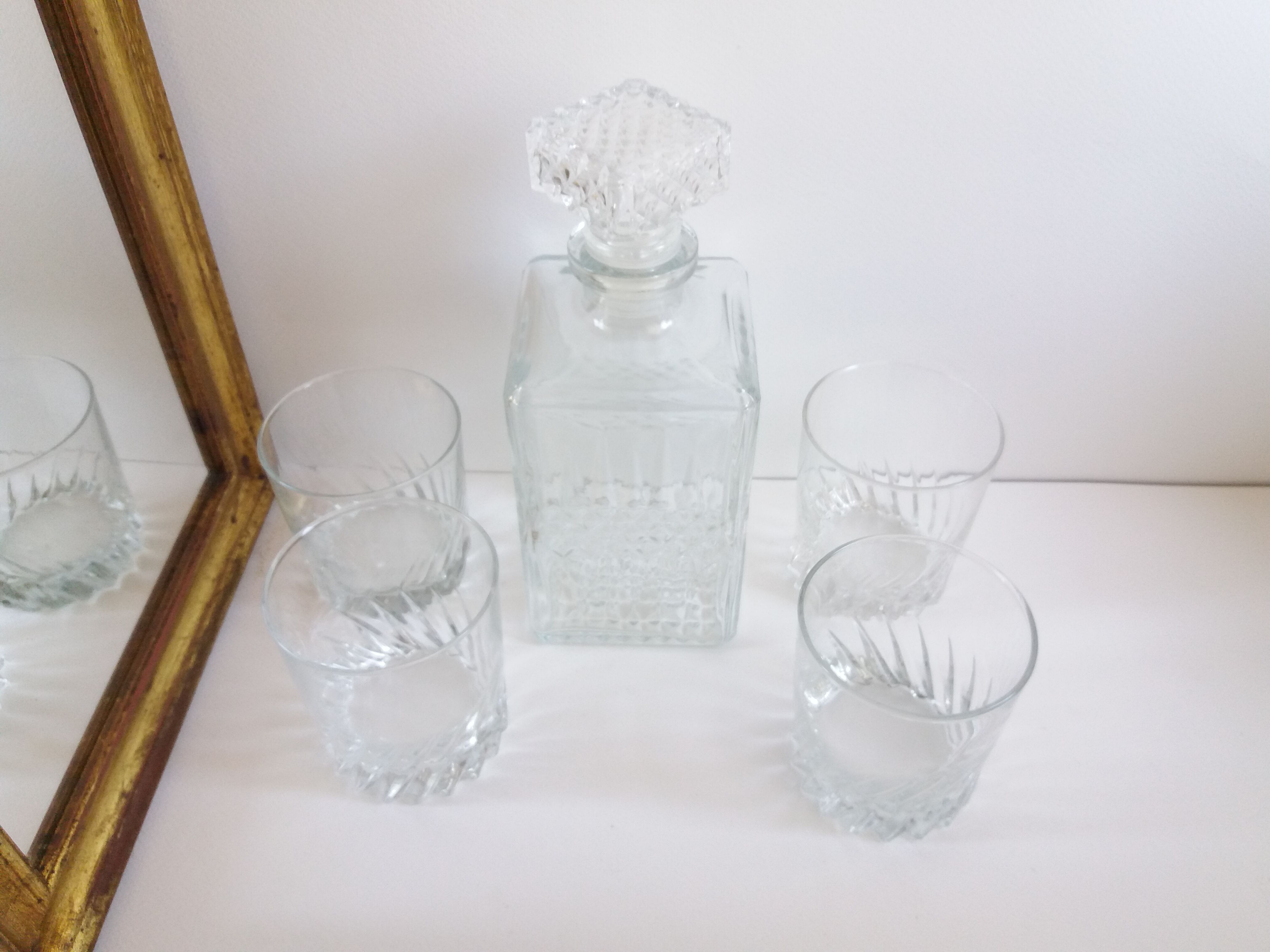 Carafe and glasses service