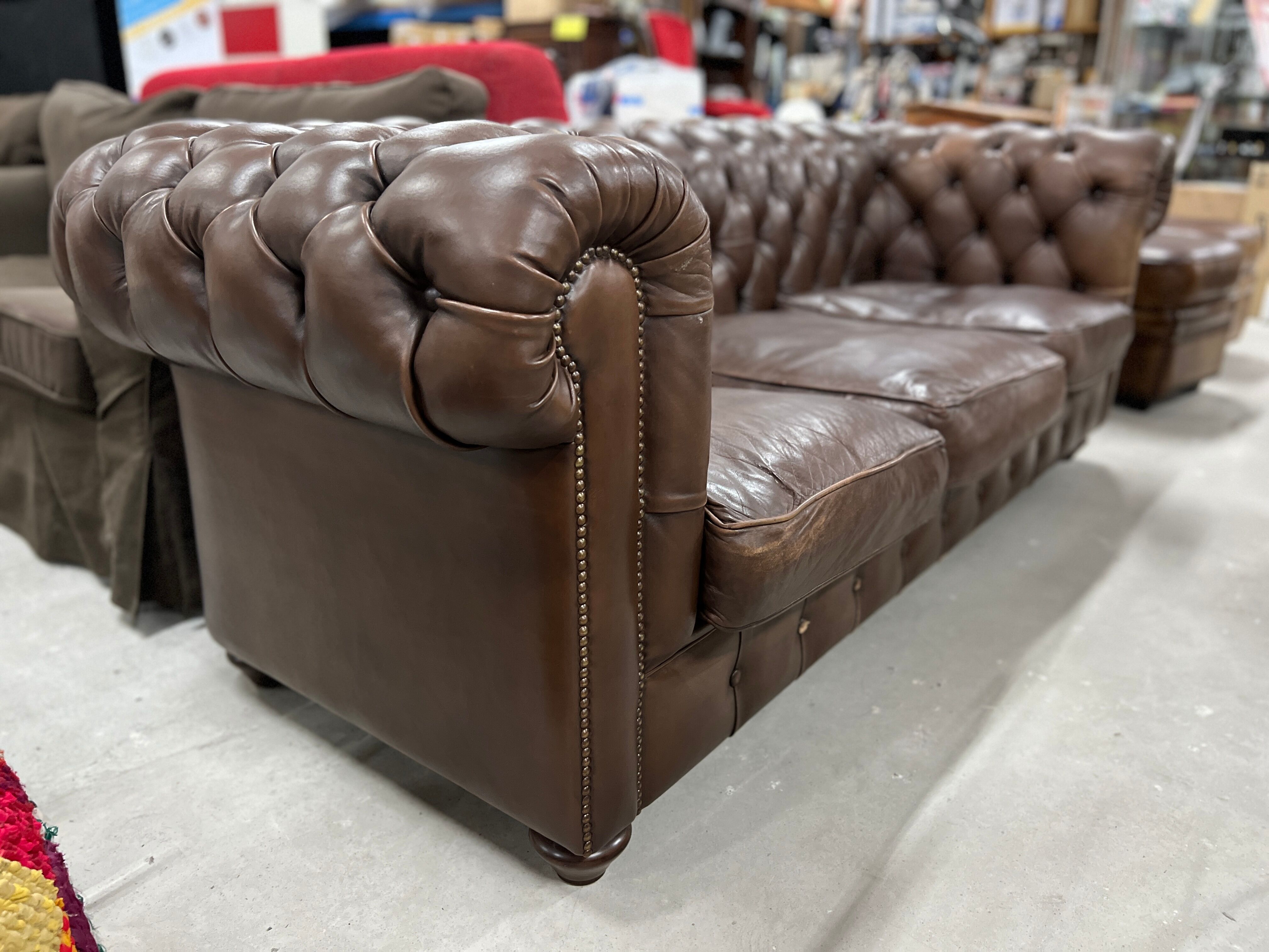 3-seater sofa in Chesterfield leather