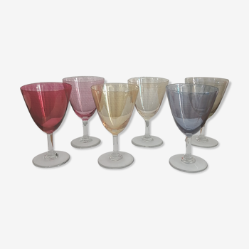 Ensemble de six verres colorés