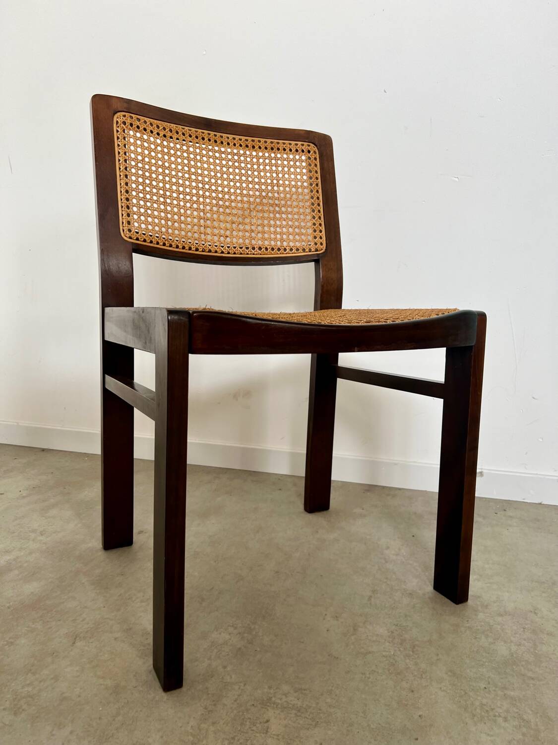 Lot 4 wooden and cane chairs Baumann design symphony model 70s vintage