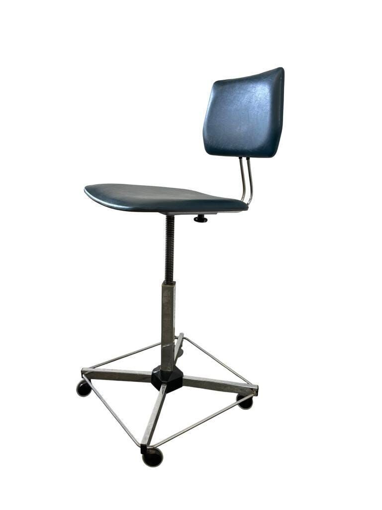 Vintage industrial office chair / workshop chair / office chair