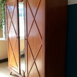 Armoire vintage pieds compas