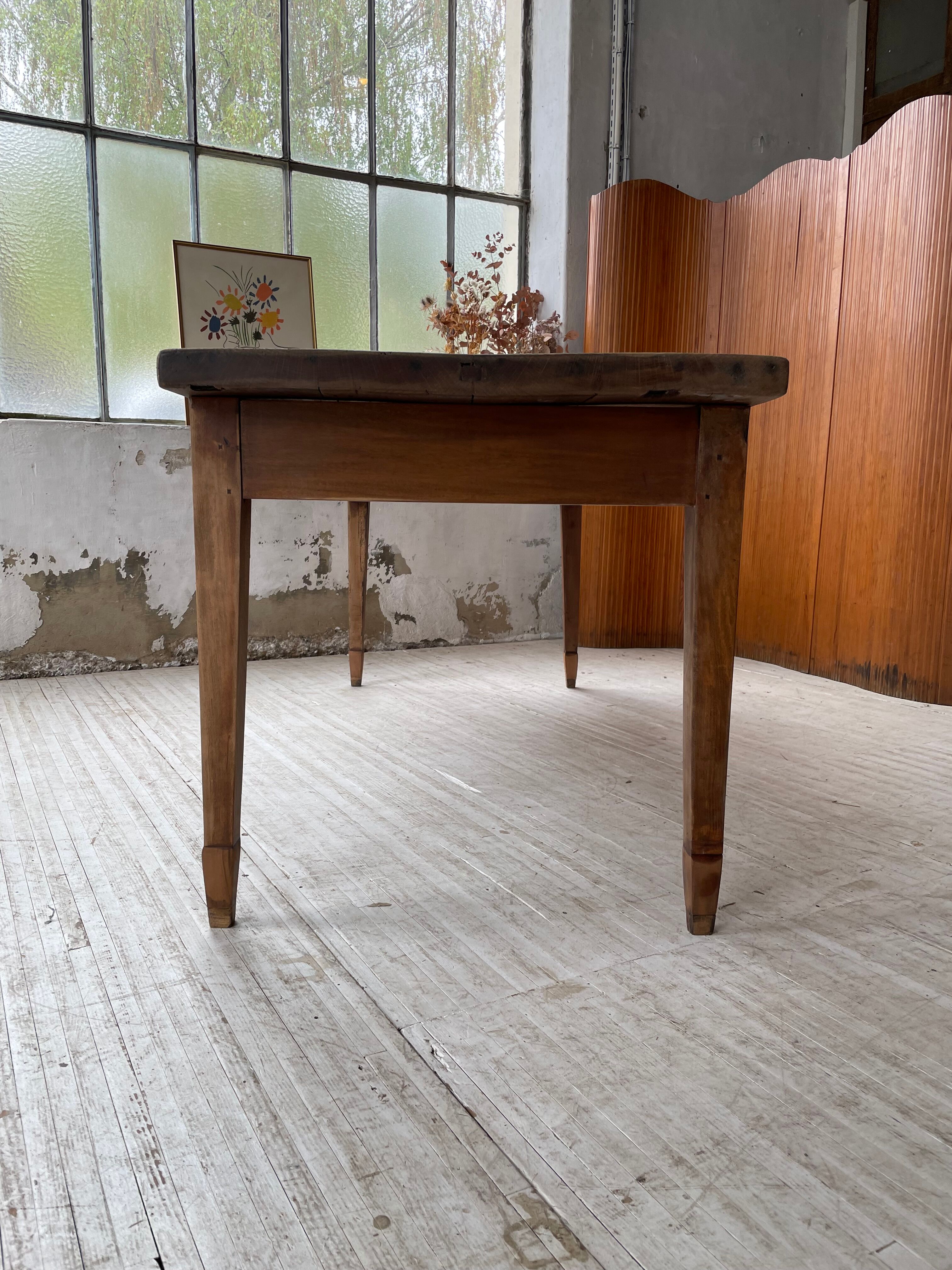 Farmhouse table in oak and walnut 2m