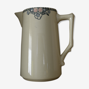 Pitcher in white earthenware