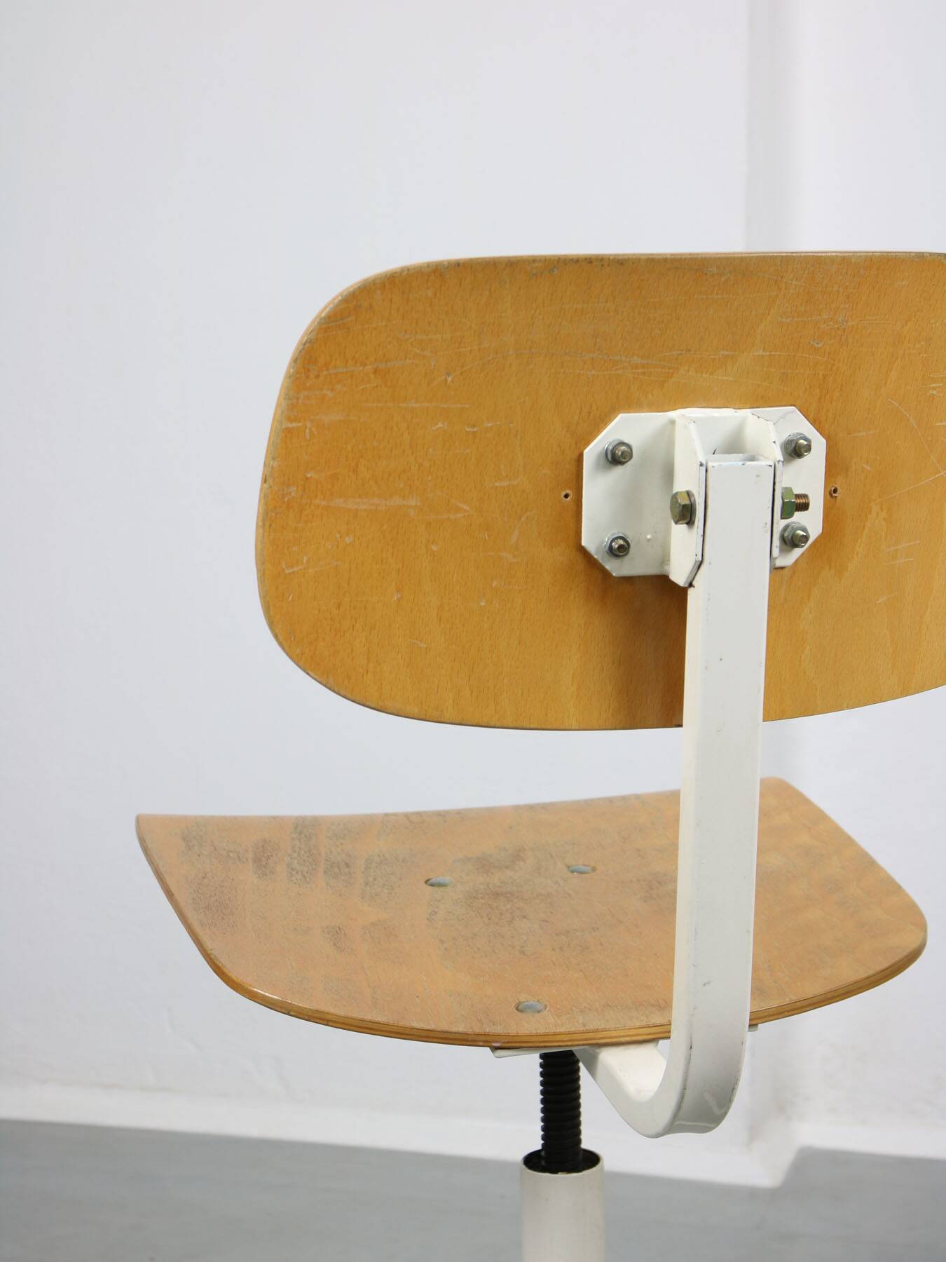 Vintage White & Wooden Swivel Office Chair, 70s