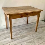 Farm table