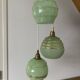 Suspension triple globes vintage art déco en verre vert et doré